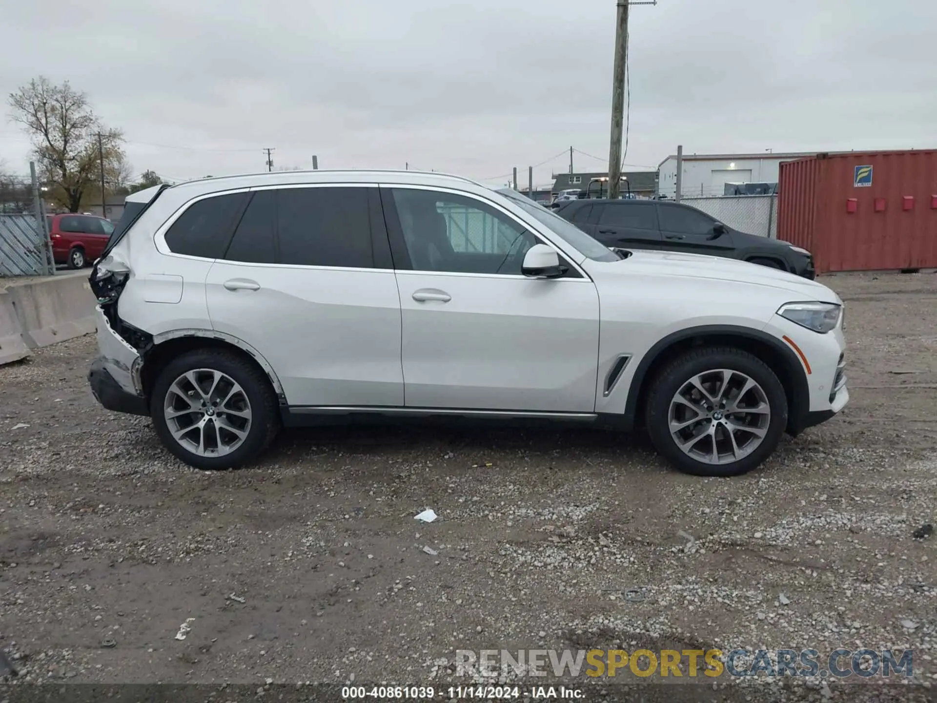 13 Photograph of a damaged car 5UXCR6C07L9B02379 BMW X5 2020