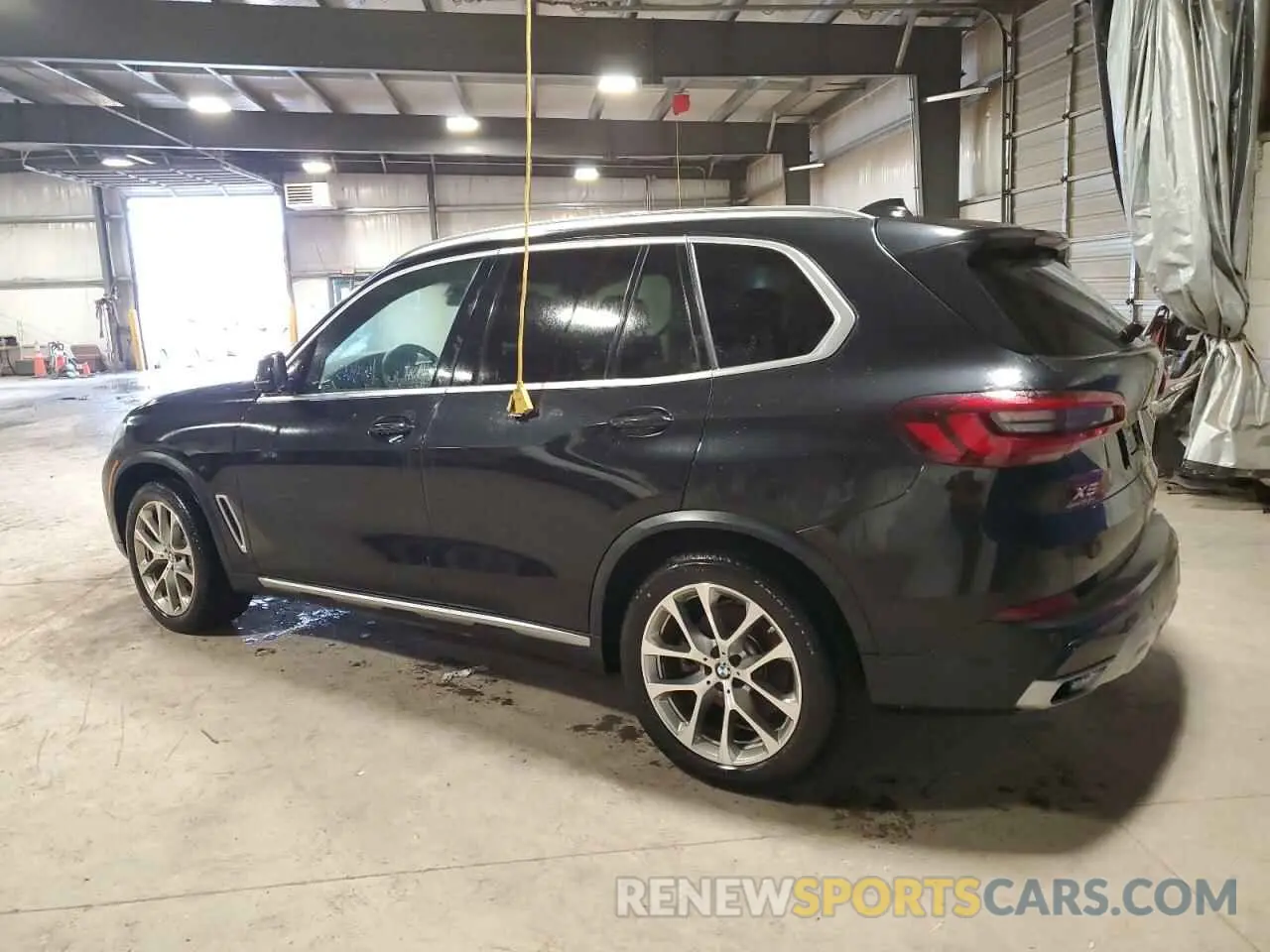 2 Photograph of a damaged car 5UXCR6C07L9C55053 BMW X5 2020
