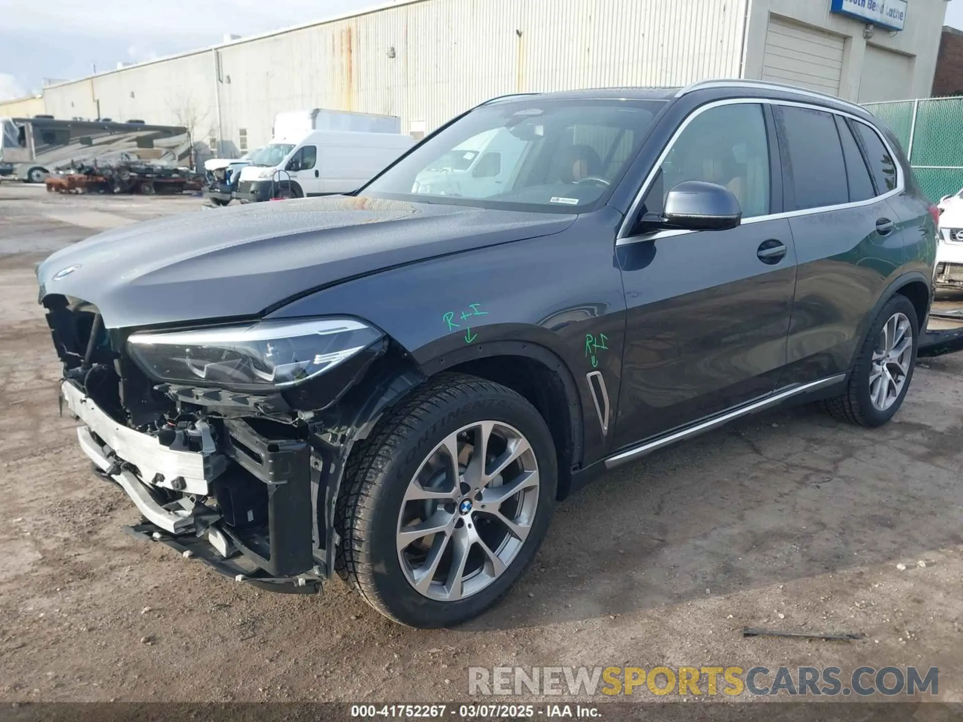 2 Photograph of a damaged car 5UXCR6C07L9C57434 BMW X5 2020