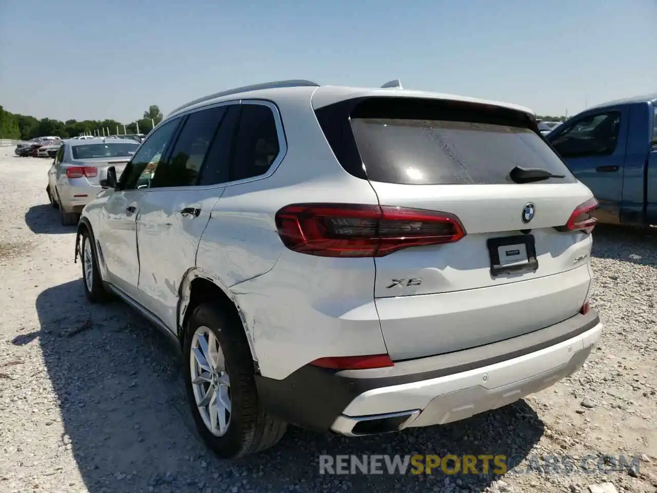 3 Photograph of a damaged car 5UXCR6C07LLL75757 BMW X5 2020