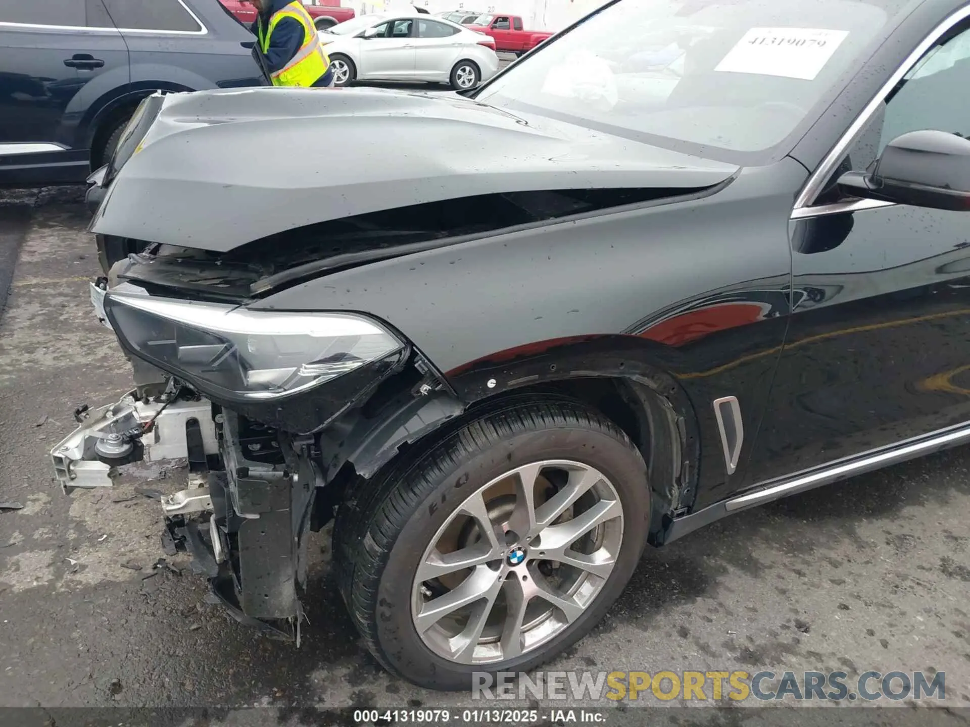 17 Photograph of a damaged car 5UXCR6C08L9B21670 BMW X5 2020