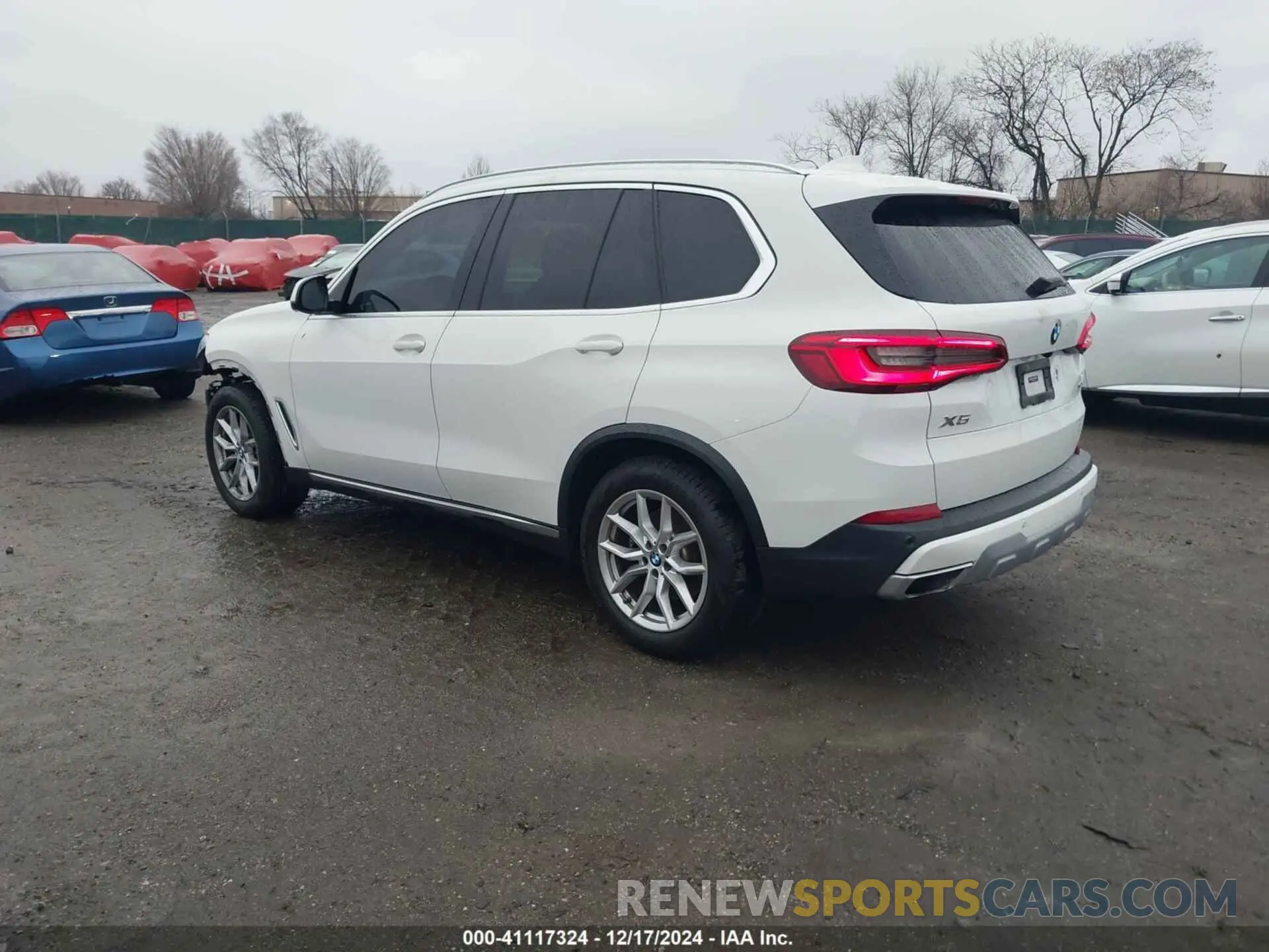 3 Photograph of a damaged car 5UXCR6C08L9B36220 BMW X5 2020