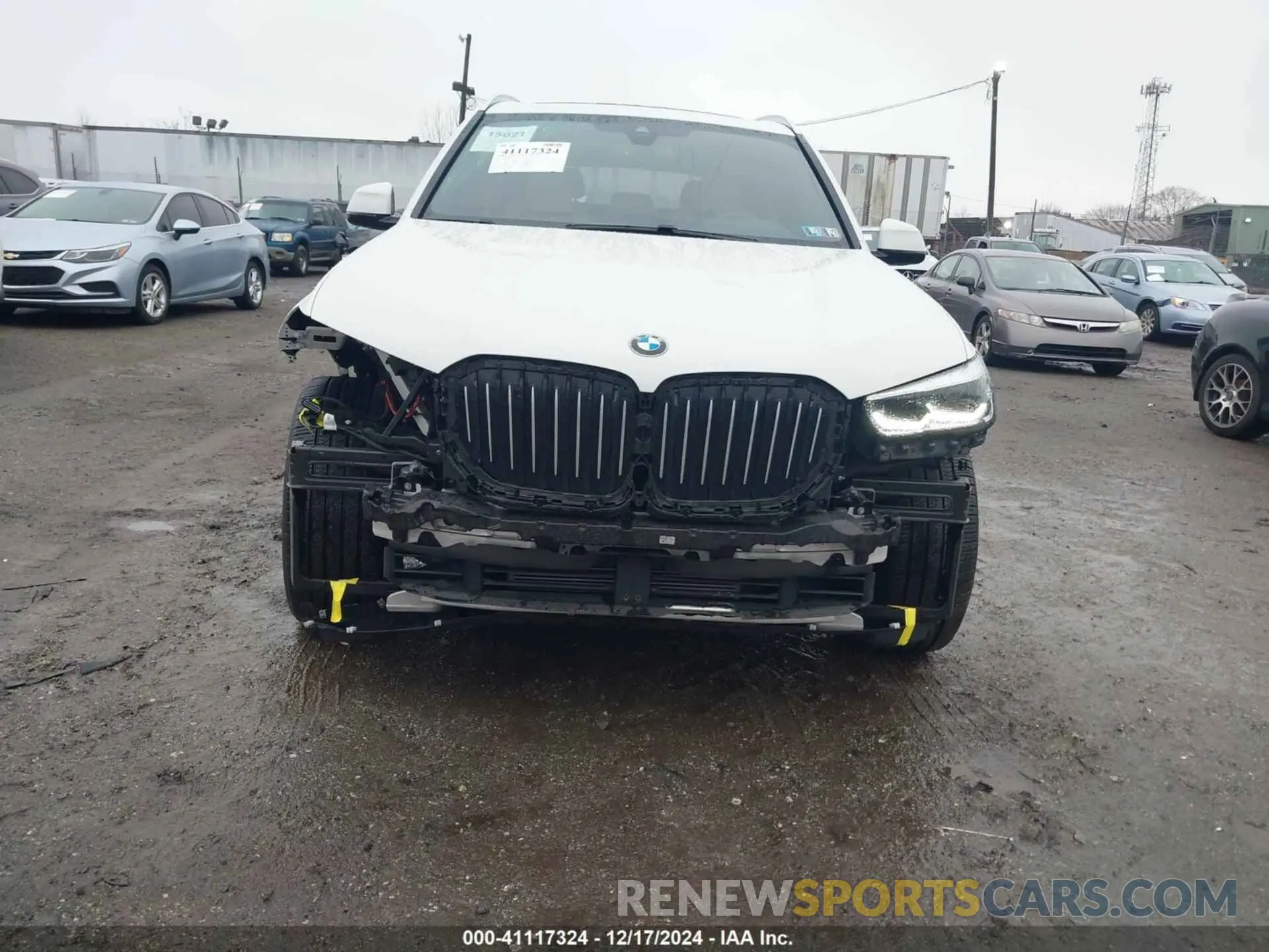 6 Photograph of a damaged car 5UXCR6C08L9B36220 BMW X5 2020