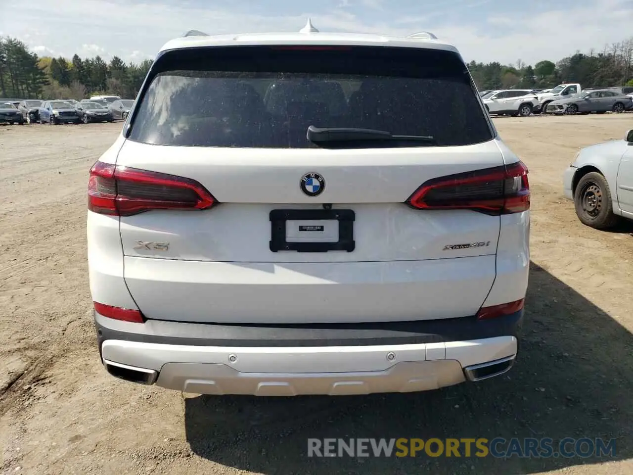 6 Photograph of a damaged car 5UXCR6C08L9B56824 BMW X5 2020