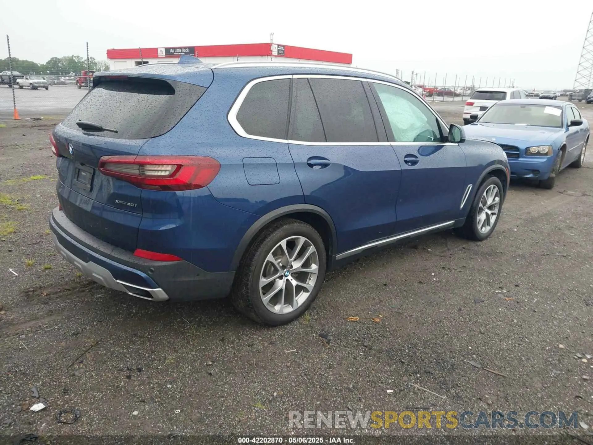 4 Photograph of a damaged car 5UXCR6C08L9C37774 BMW X5 2020