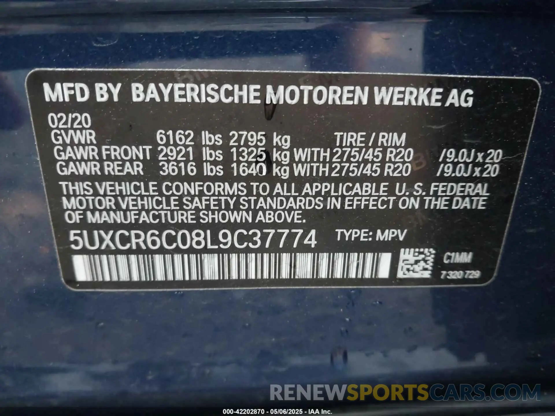 9 Photograph of a damaged car 5UXCR6C08L9C37774 BMW X5 2020