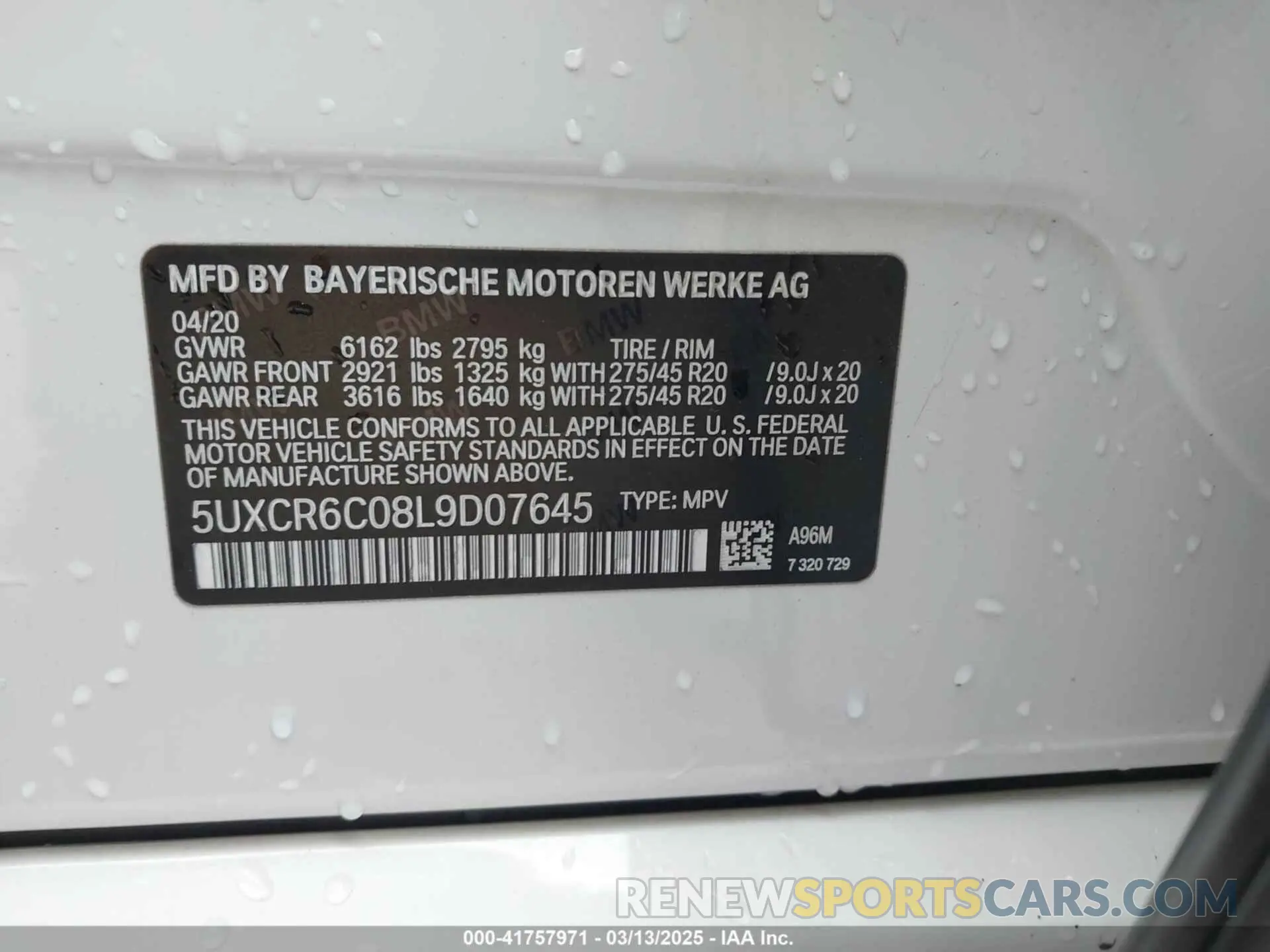 9 Photograph of a damaged car 5UXCR6C08L9D07645 BMW X5 2020