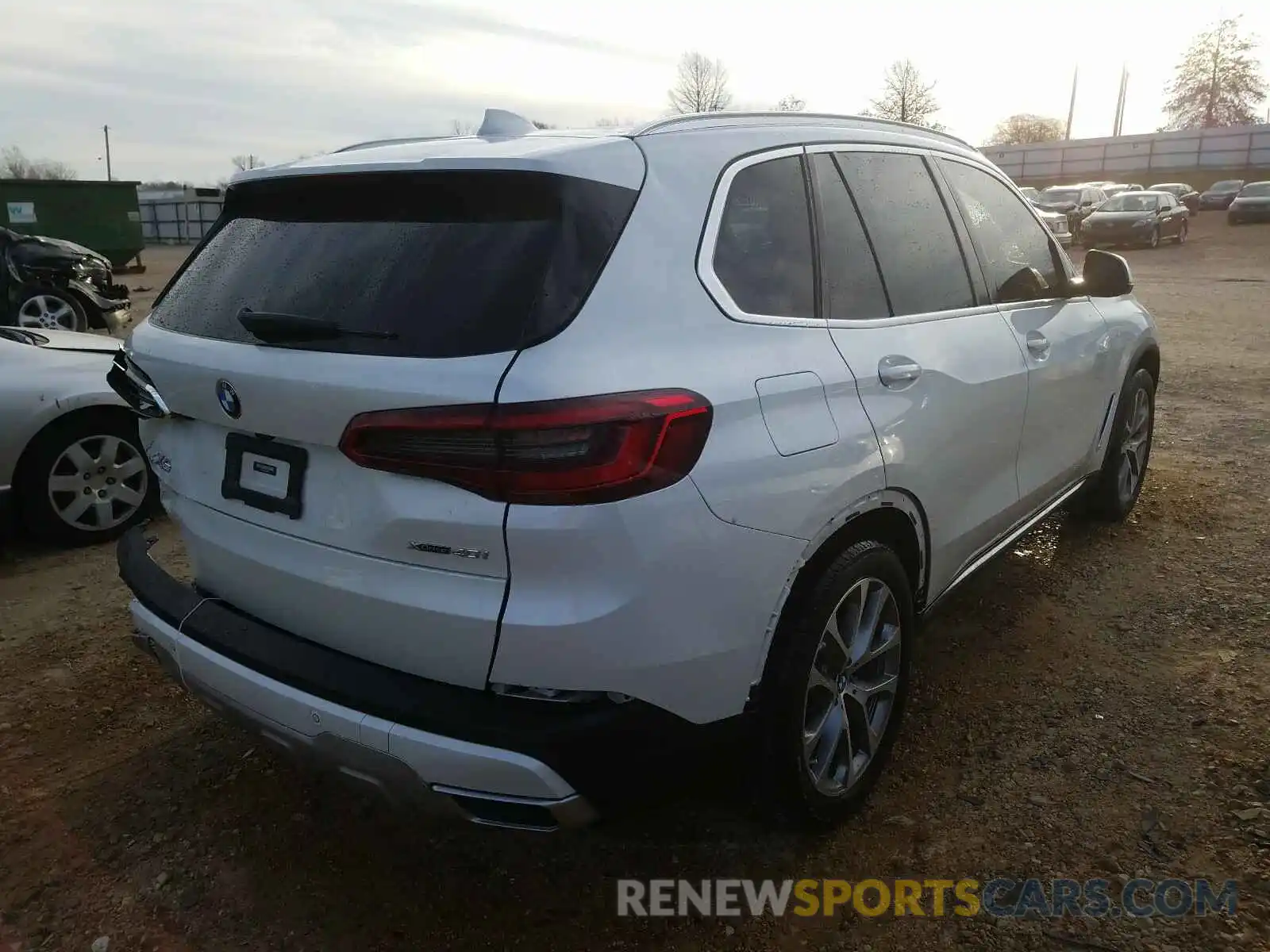 4 Photograph of a damaged car 5UXCR6C08LLL65660 BMW X5 2020