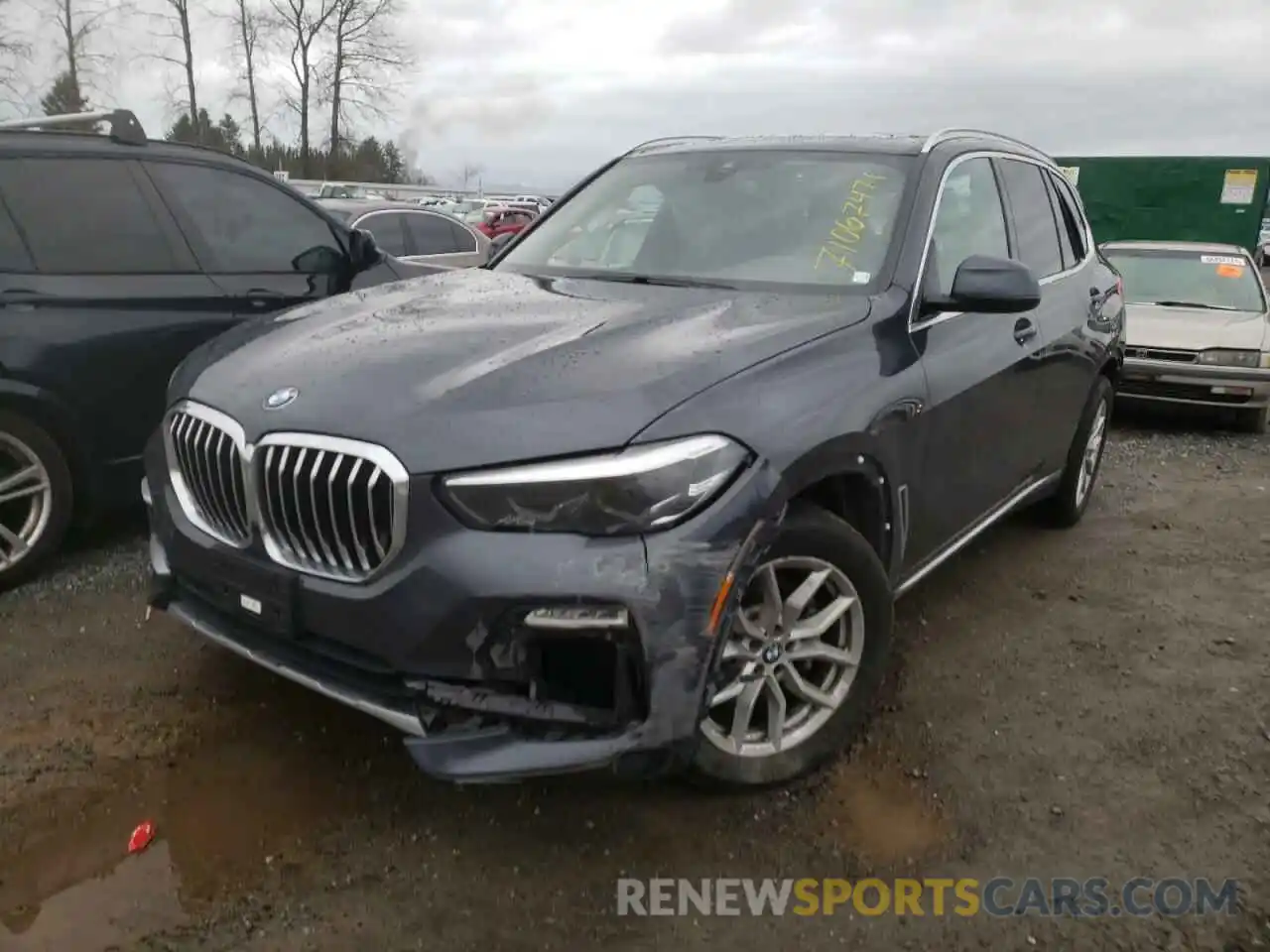 2 Photograph of a damaged car 5UXCR6C09L9B43001 BMW X5 2020