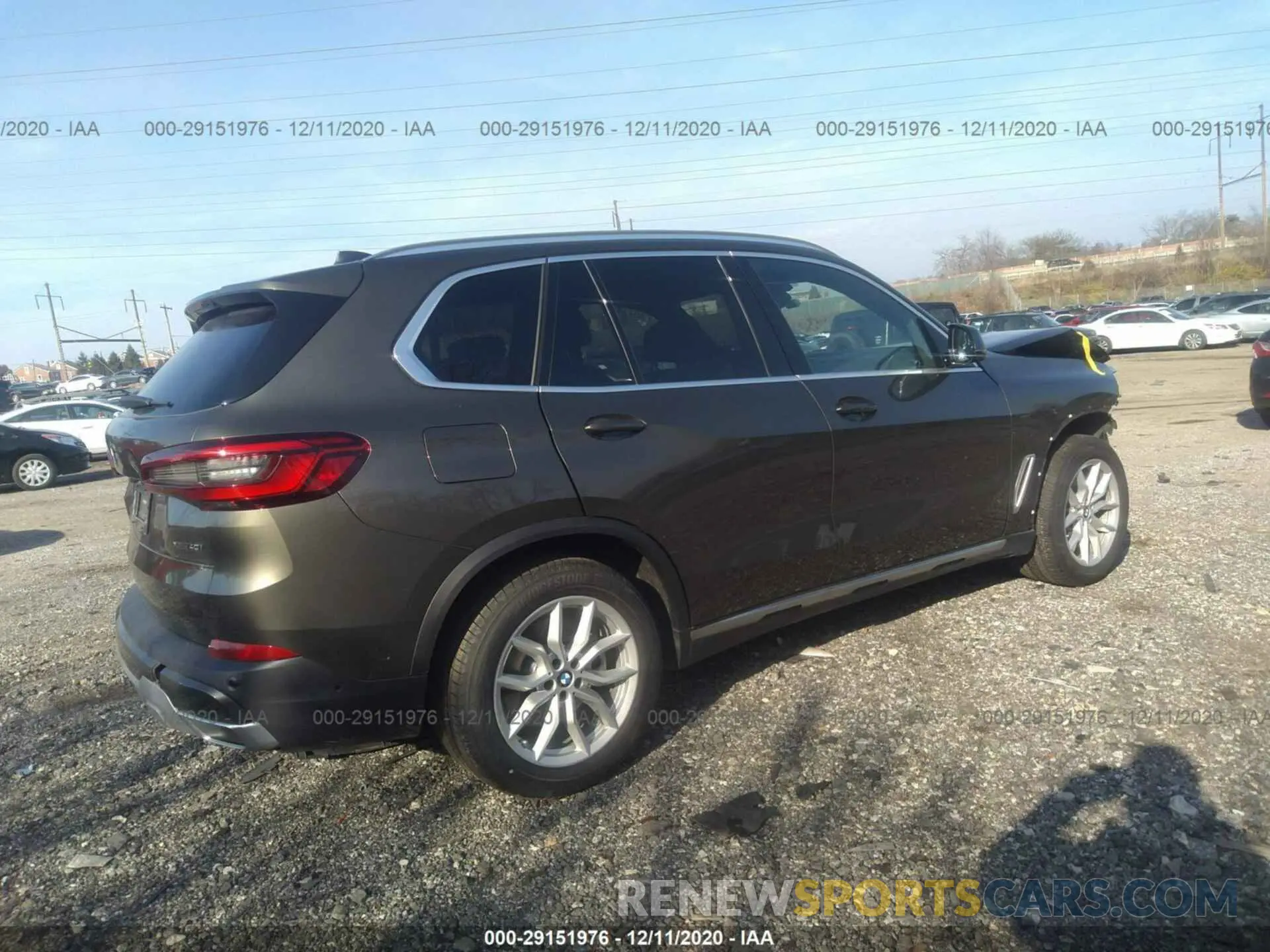 4 Photograph of a damaged car 5UXCR6C09L9B77925 BMW X5 2020
