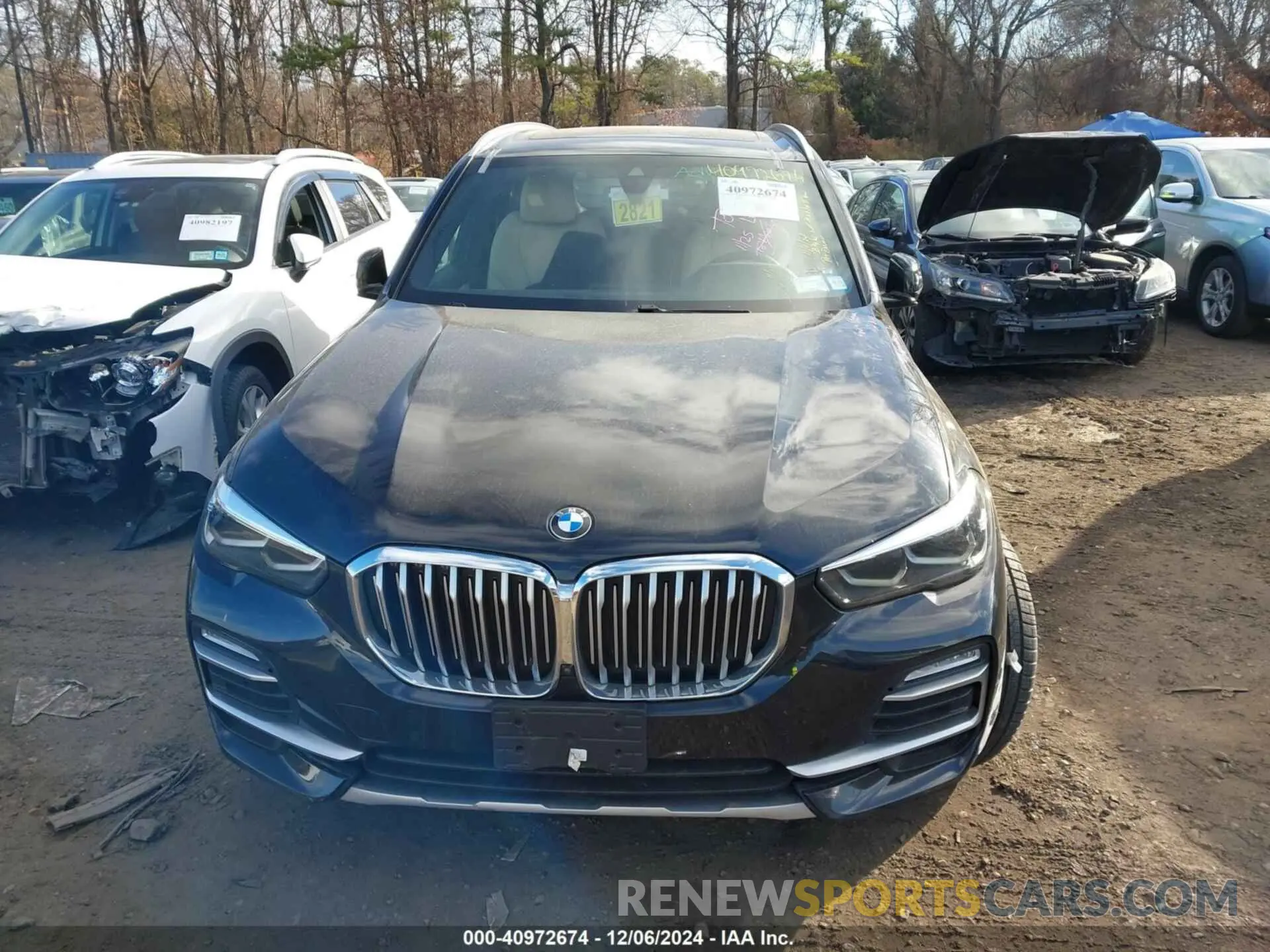 12 Photograph of a damaged car 5UXCR6C09L9B86236 BMW X5 2020