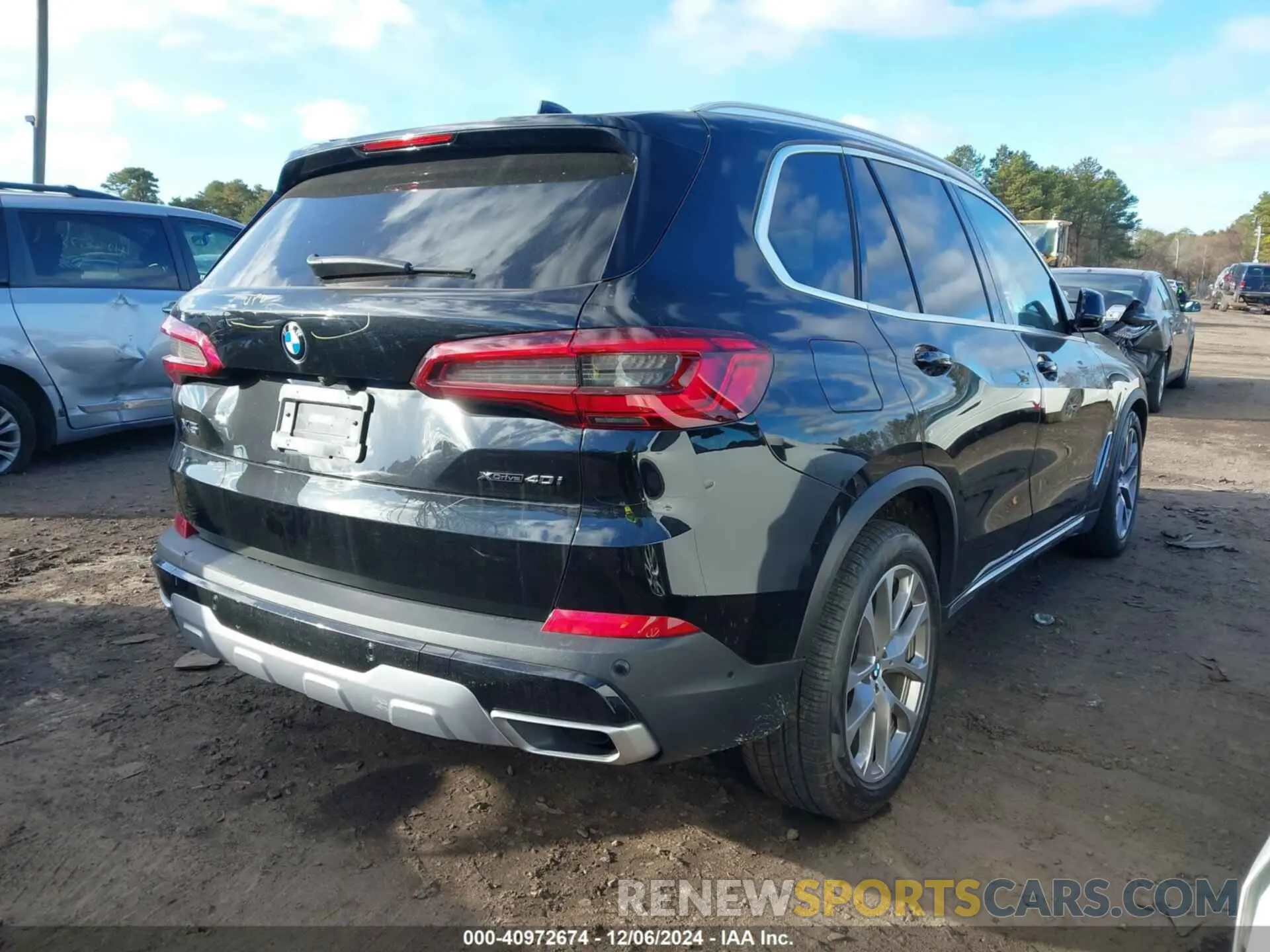 4 Photograph of a damaged car 5UXCR6C09L9B86236 BMW X5 2020