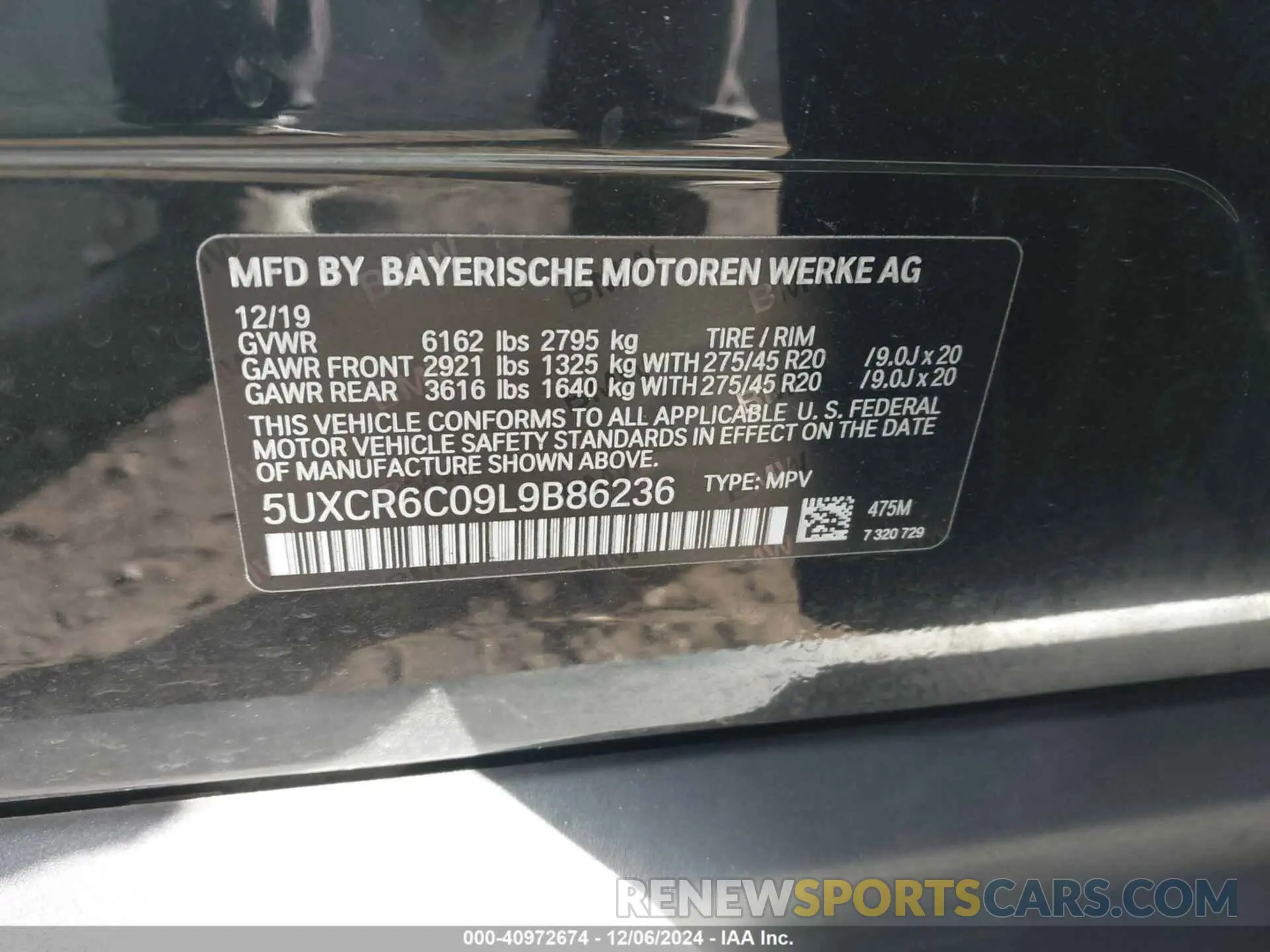 9 Photograph of a damaged car 5UXCR6C09L9B86236 BMW X5 2020