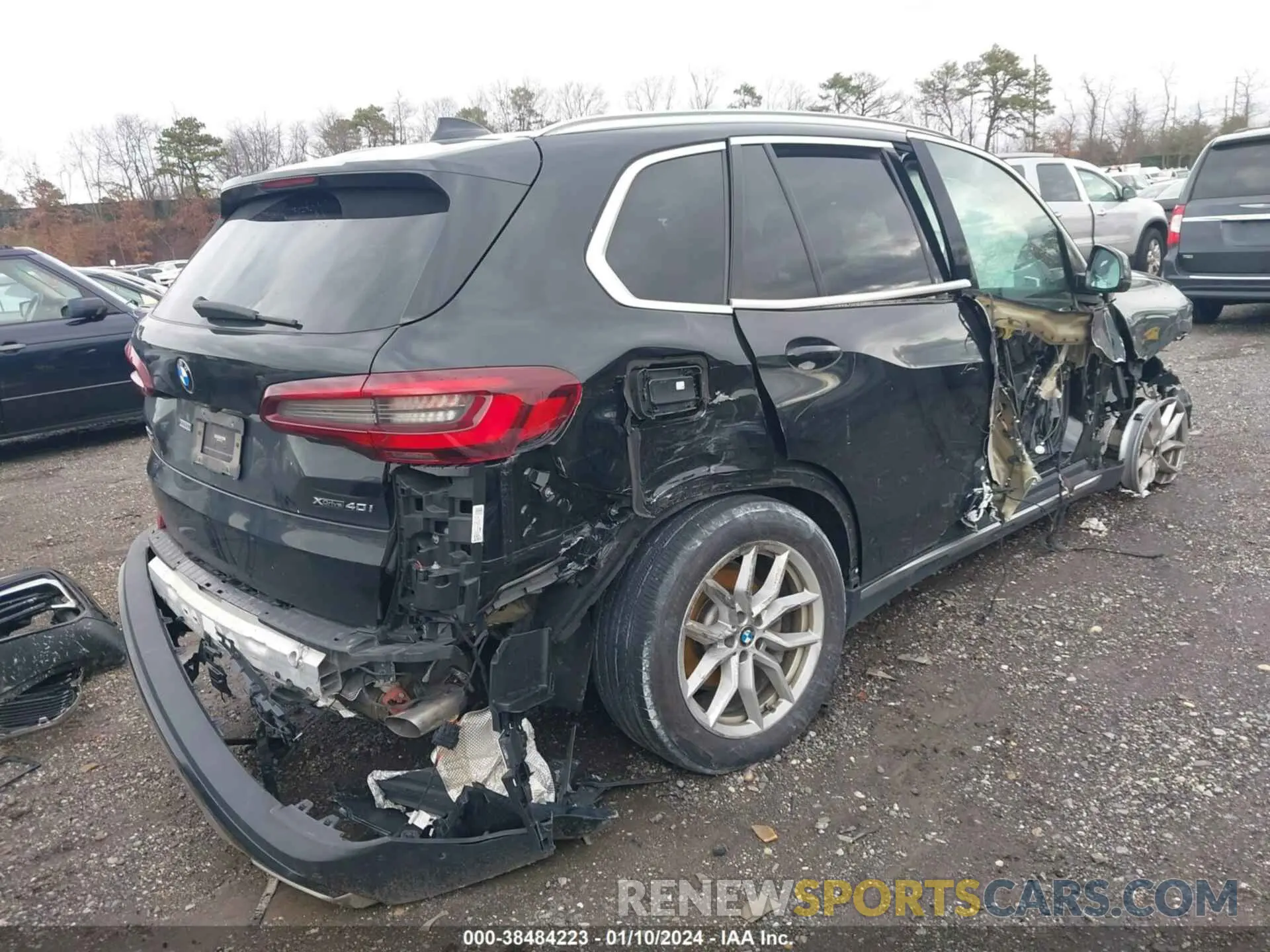 4 Photograph of a damaged car 5UXCR6C09L9C93917 BMW X5 2020