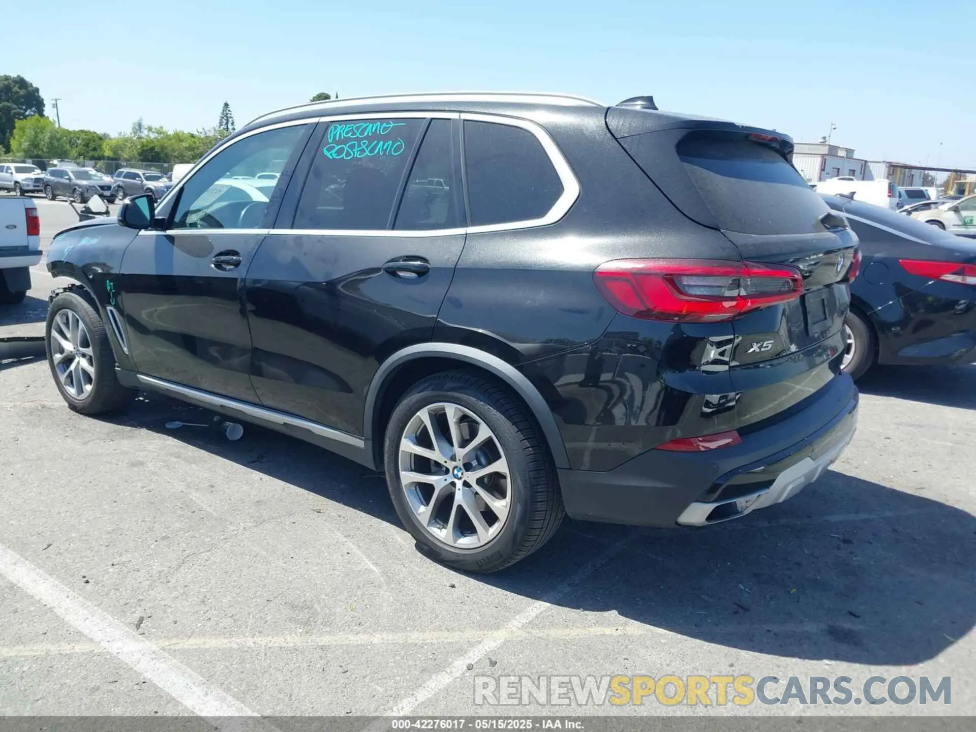 3 Photograph of a damaged car 5UXCR6C0XL9B13280 BMW X5 2020