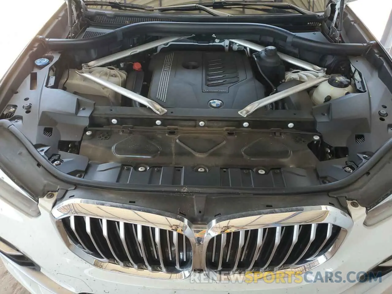 12 Photograph of a damaged car 5UXCR6C0XL9B21721 BMW X5 2020