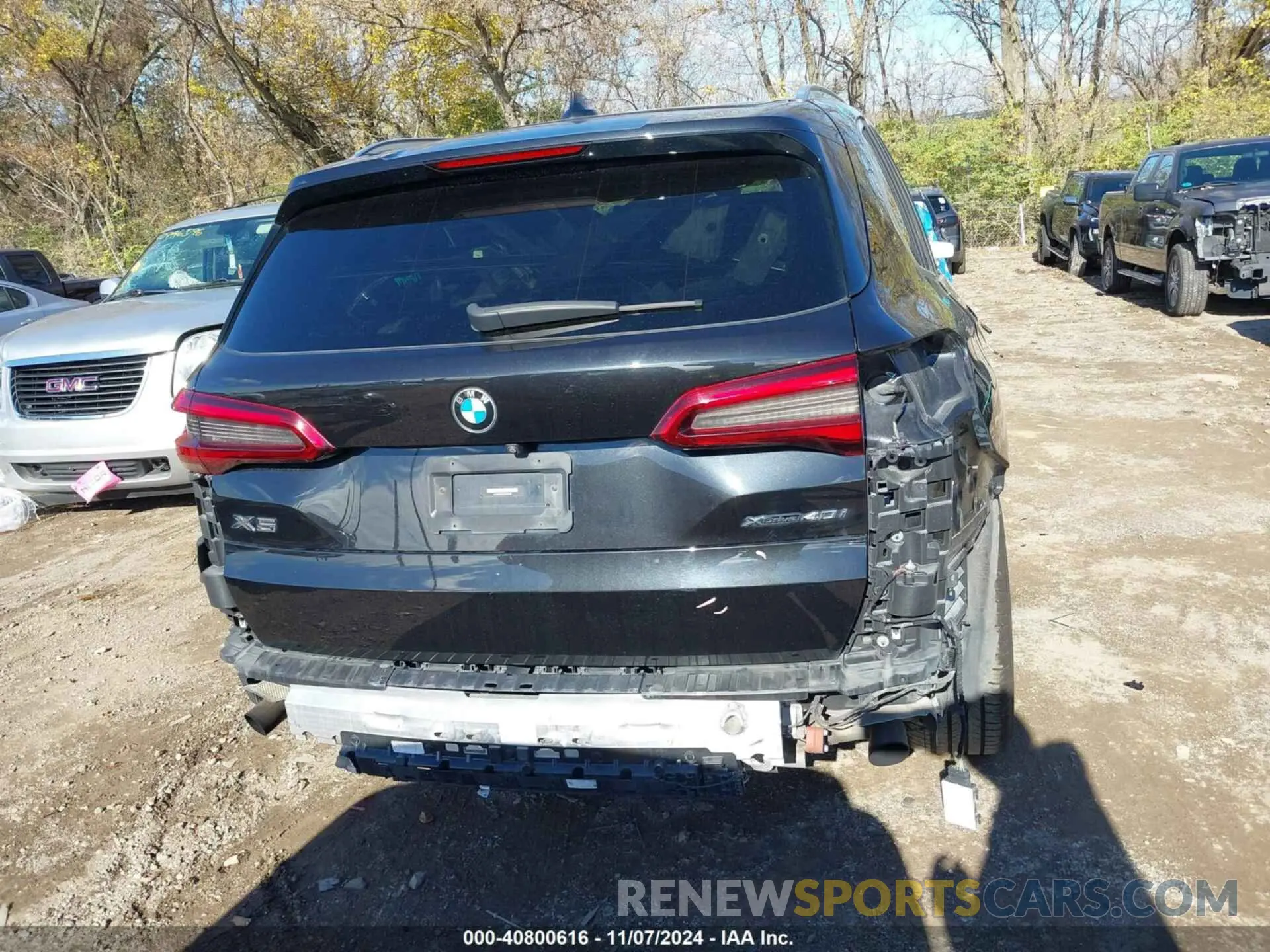 16 Photograph of a damaged car 5UXCR6C0XL9B78453 BMW X5 2020