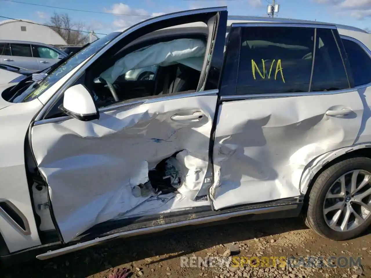 9 Photograph of a damaged car 5UXCR6C0XL9C50140 BMW X5 2020