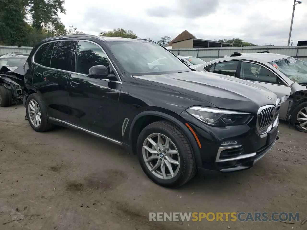 4 Photograph of a damaged car 5UXCR6C0XL9C91285 BMW X5 2020