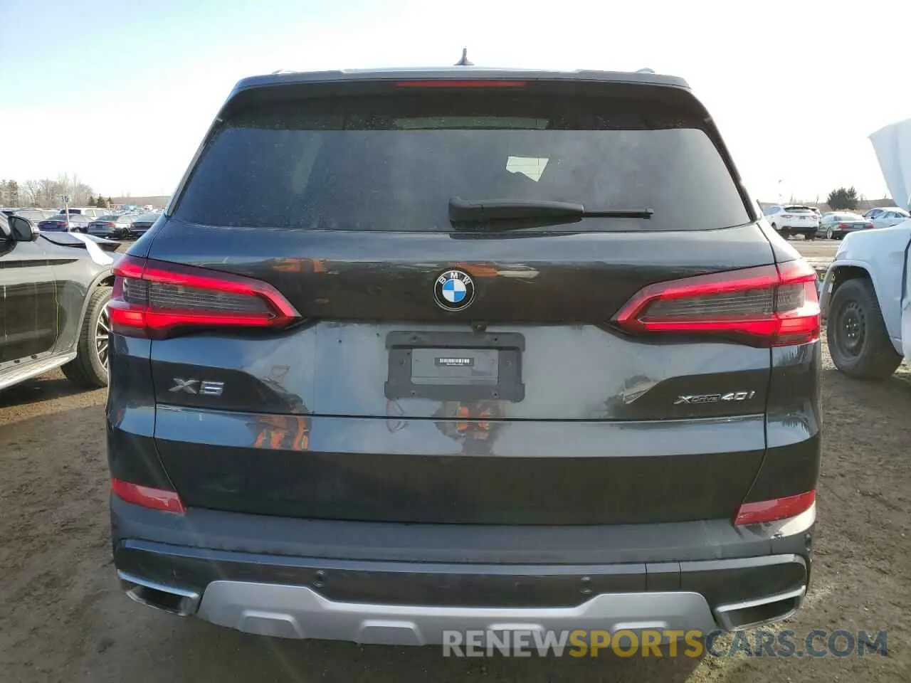 6 Photograph of a damaged car 5UXCR6C0XLLL66289 BMW X5 2020