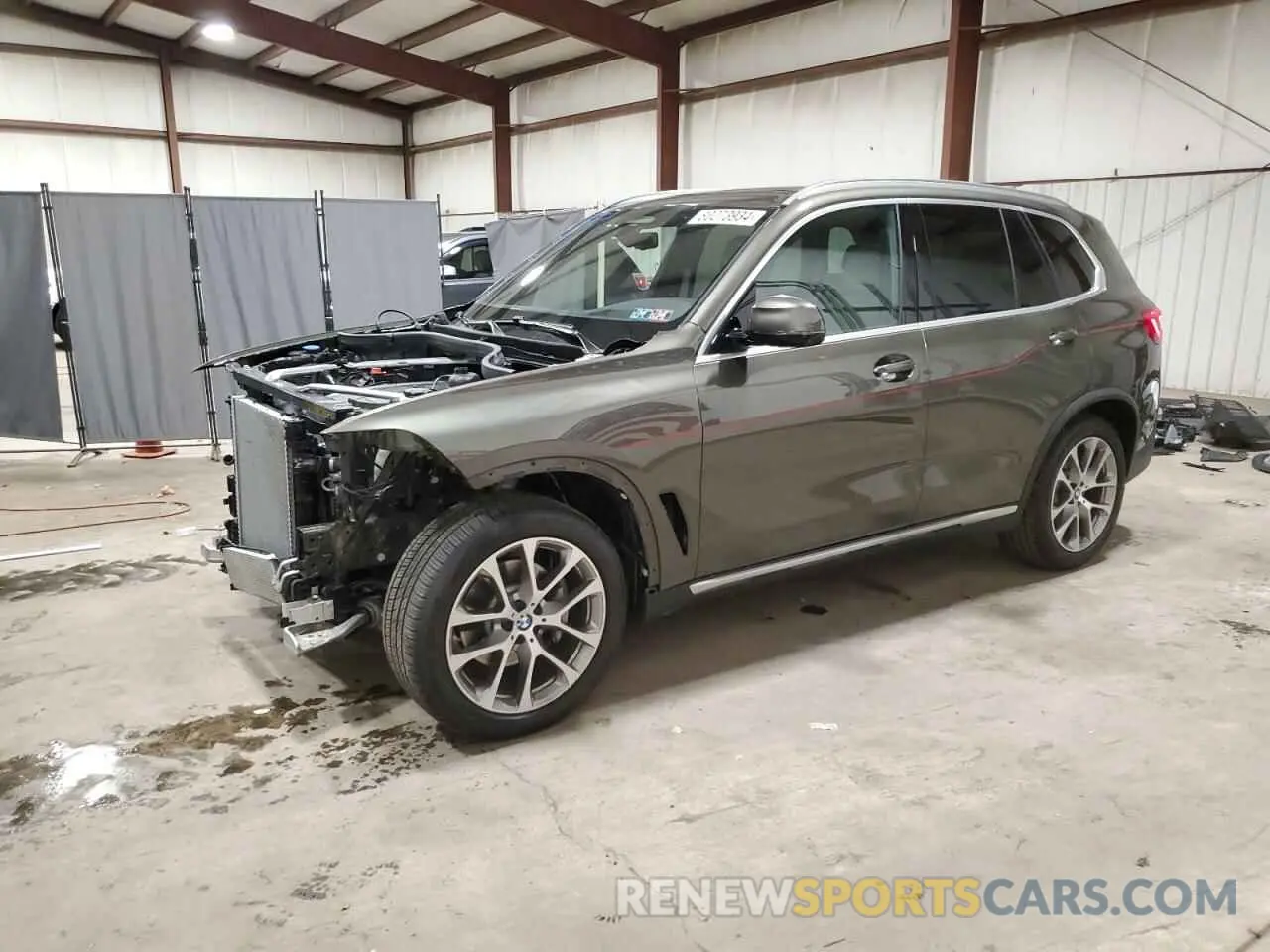 1 Photograph of a damaged car 5UXCR6C0XLLL66518 BMW X5 2020
