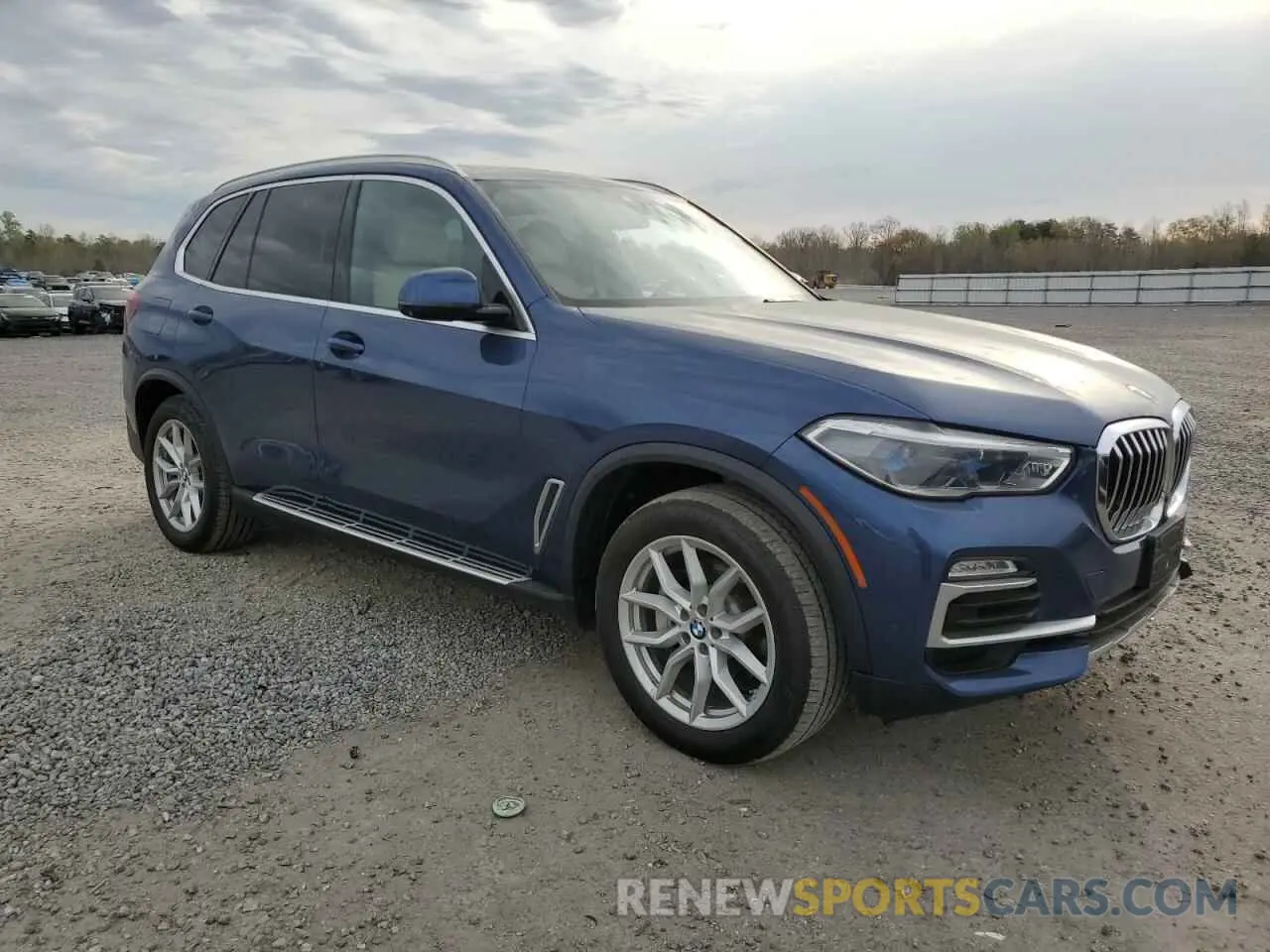 4 Photograph of a damaged car 5UXCR6C0XLLL66972 BMW X5 2020
