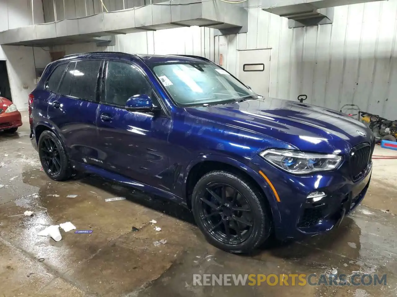 4 Photograph of a damaged car 5UXJU4C05LL227875 BMW X5 2020