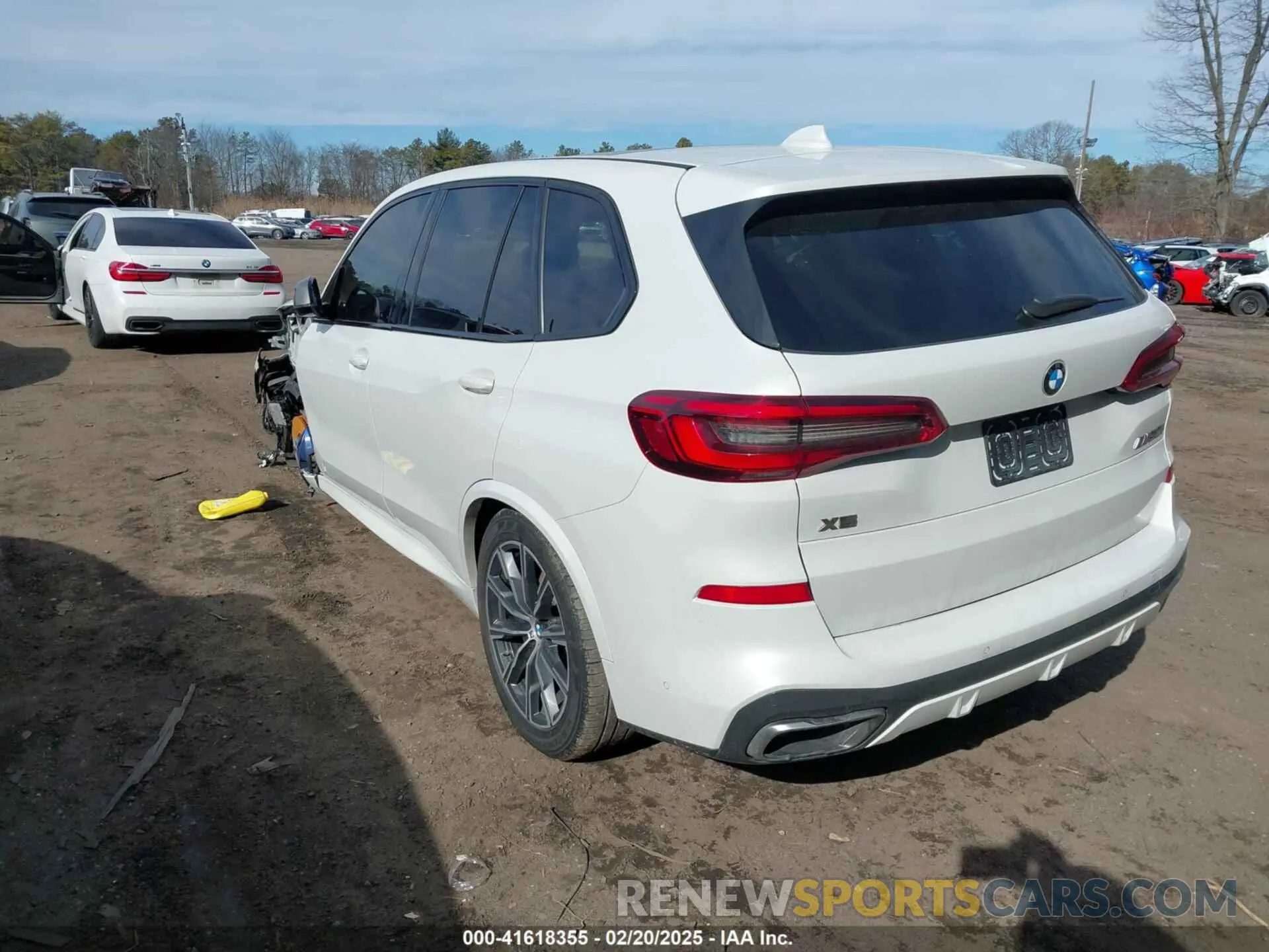 3 Photograph of a damaged car 5UXJU4C06LLE45651 BMW X5 2020