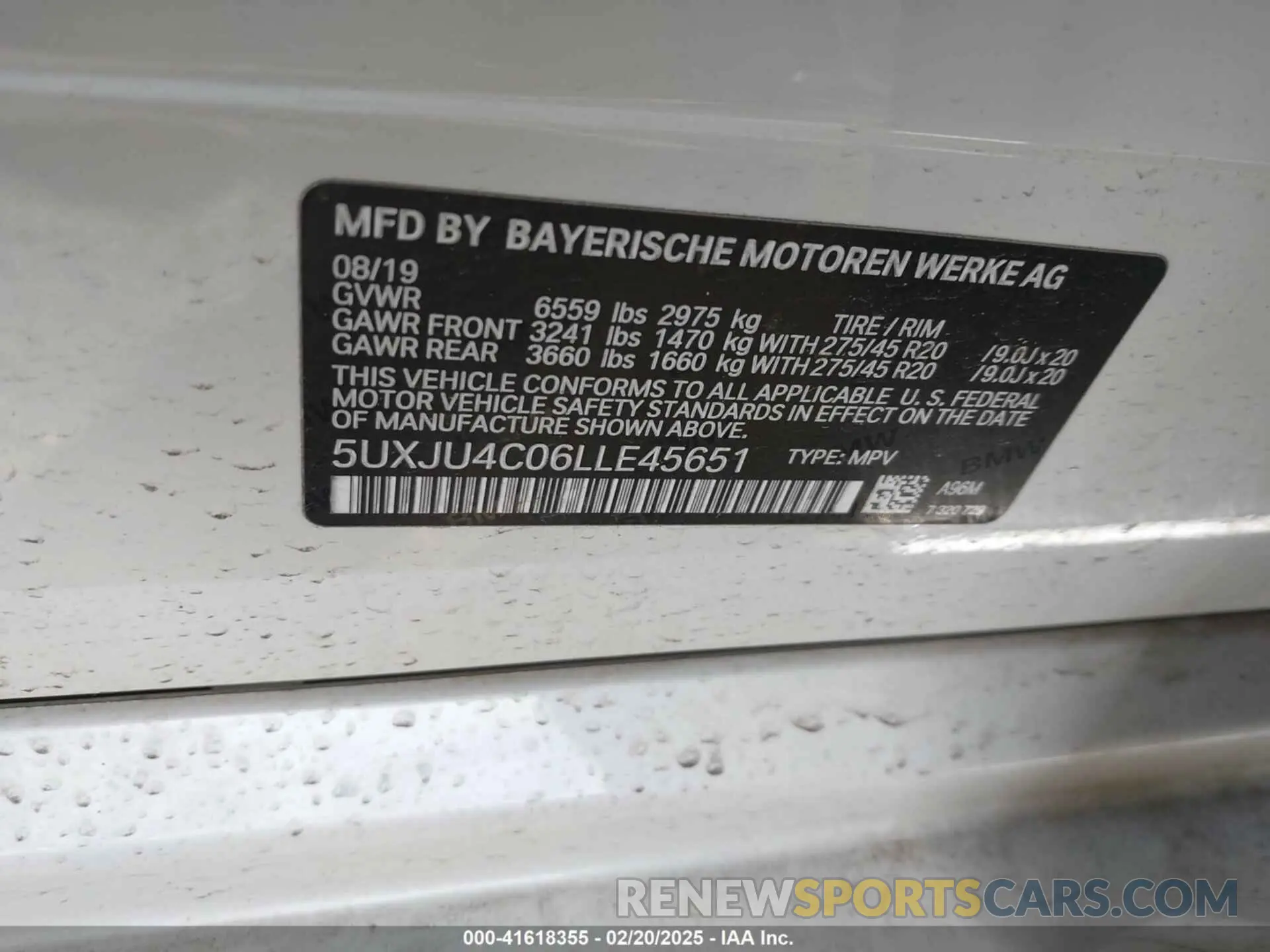 9 Photograph of a damaged car 5UXJU4C06LLE45651 BMW X5 2020