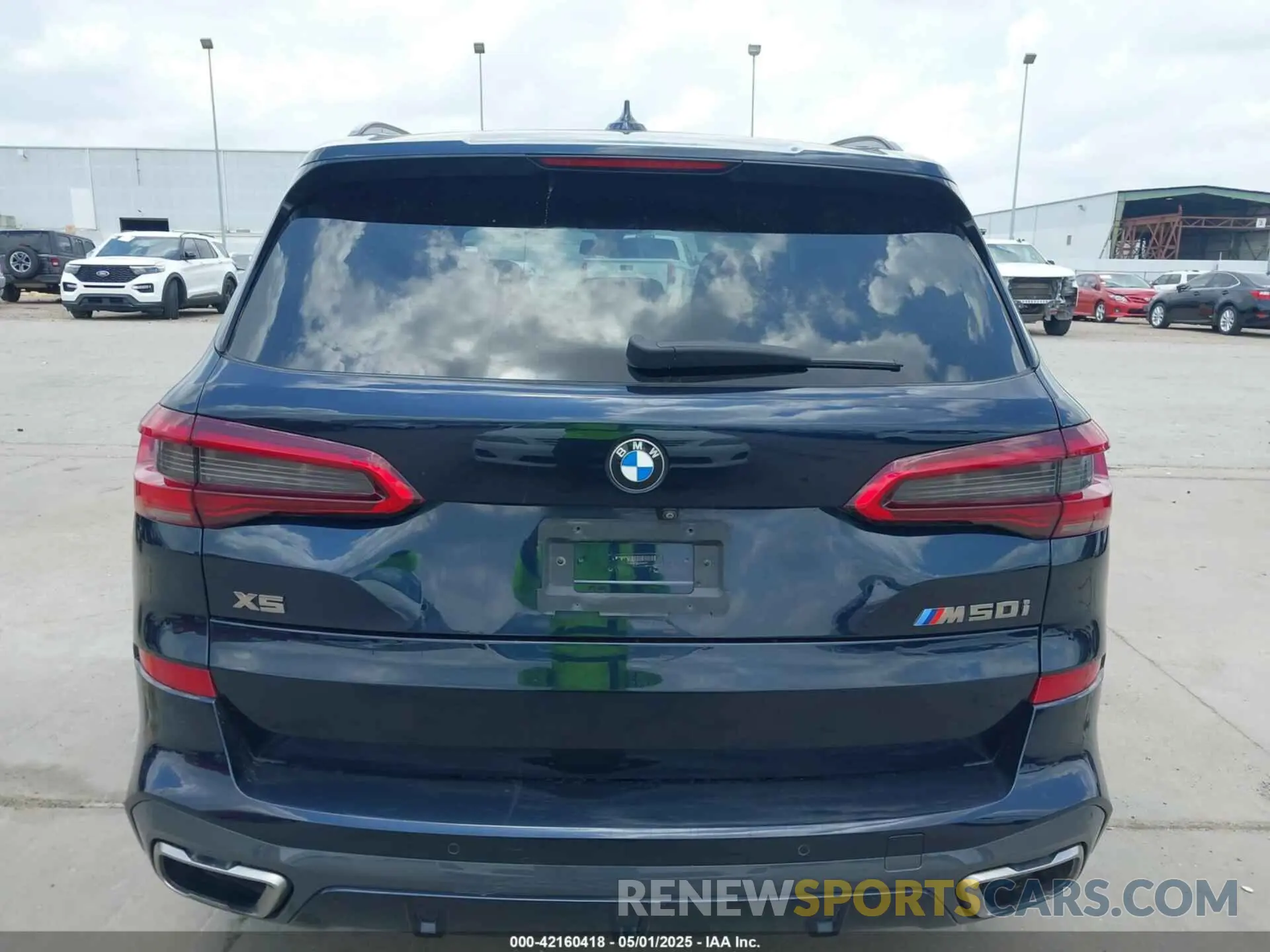 16 Photograph of a damaged car 5UXJU4C0XLLE45975 BMW X5 2020