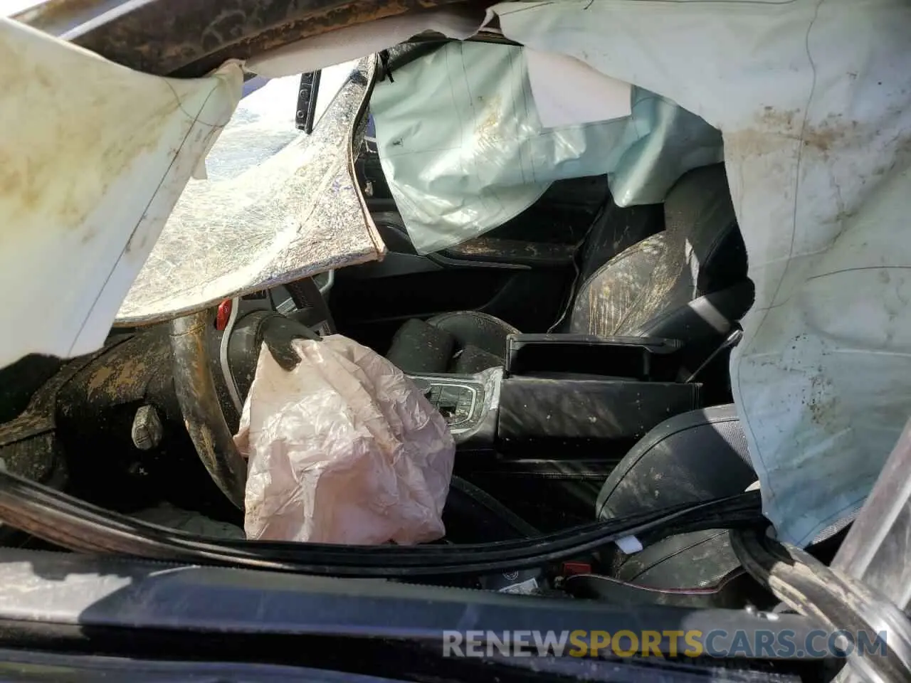 7 Photograph of a damaged car 5YMJU0C05L9D48181 BMW X5 2020