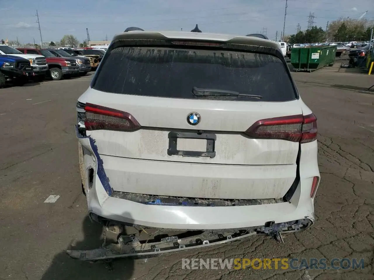 6 Photograph of a damaged car 5YMJU0C07L9C82264 BMW X5 2020