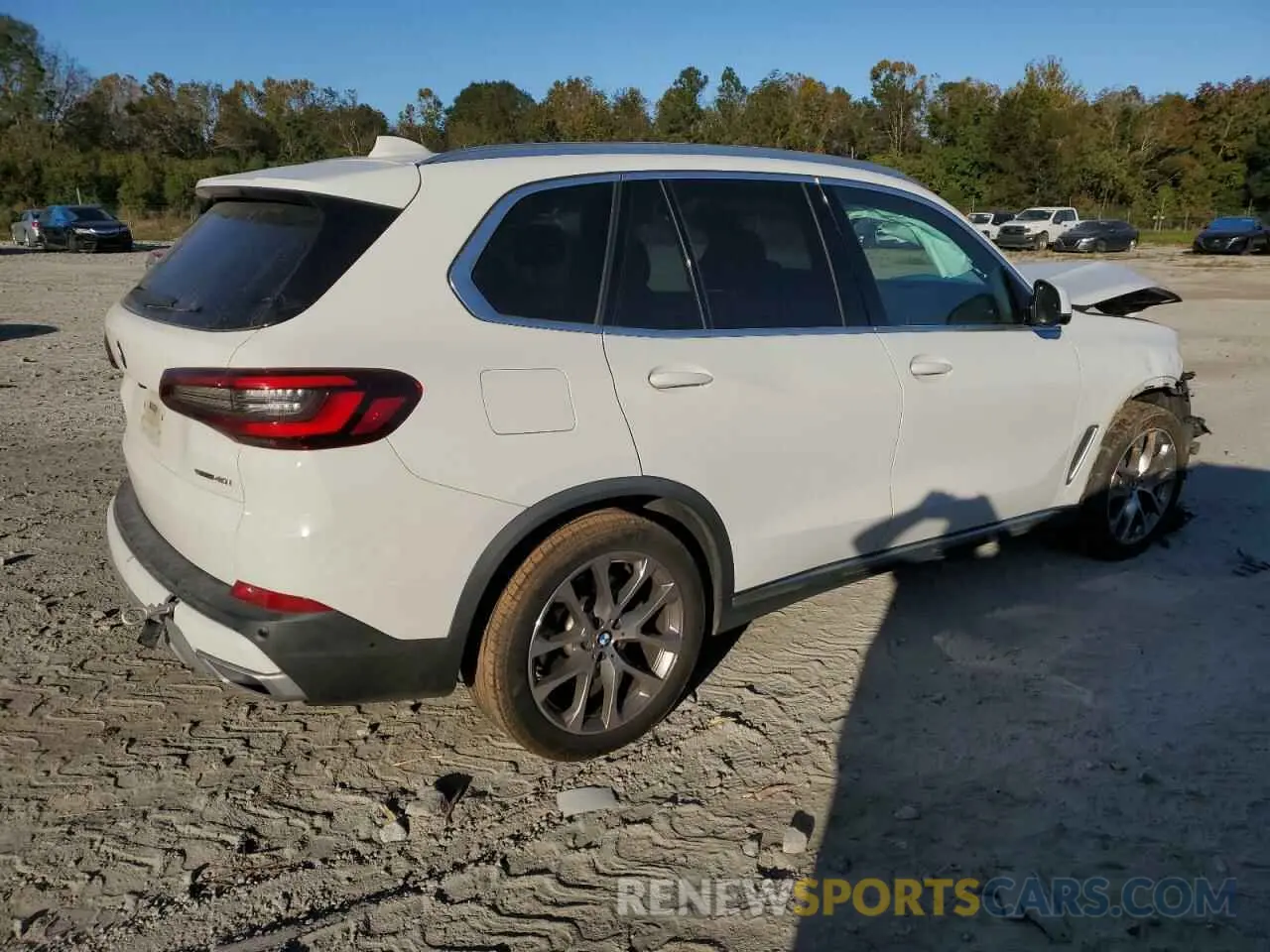 3 Photograph of a damaged car 5UXCR4C00M9D77145 BMW X5 2021