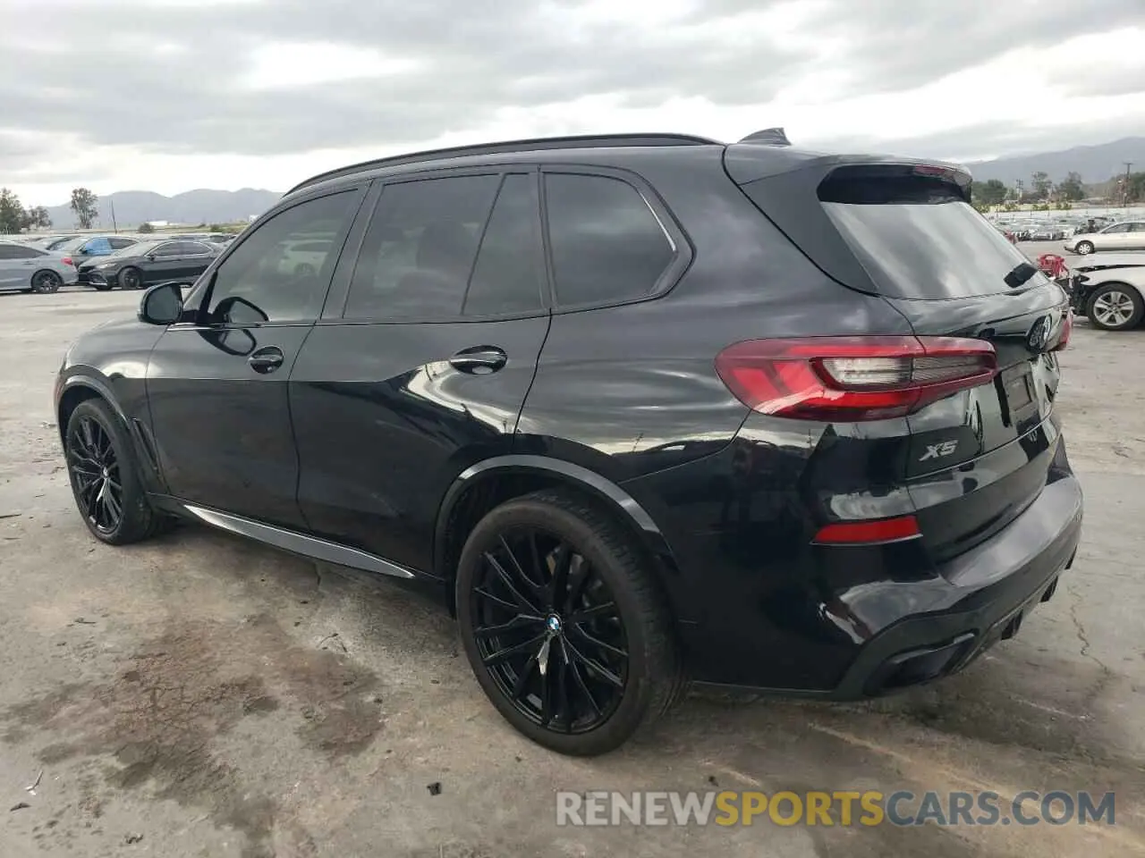 2 Photograph of a damaged car 5UXCR4C00M9H16681 BMW X5 2021