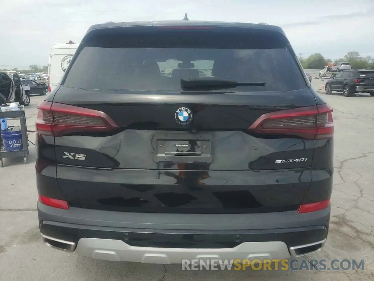 6 Photograph of a damaged car 5UXCR4C01M9G22129 BMW X5 2021