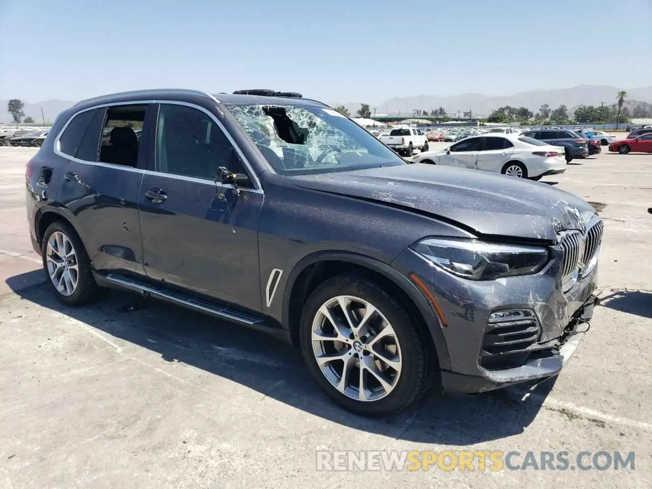 4 Photograph of a damaged car 5UXCR4C02M9G93906 BMW X5 2021
