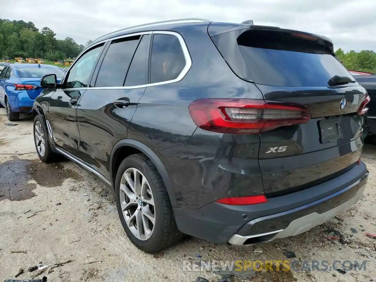 3 Photograph of a damaged car 5UXCR4C02M9H11823 BMW X5 2021