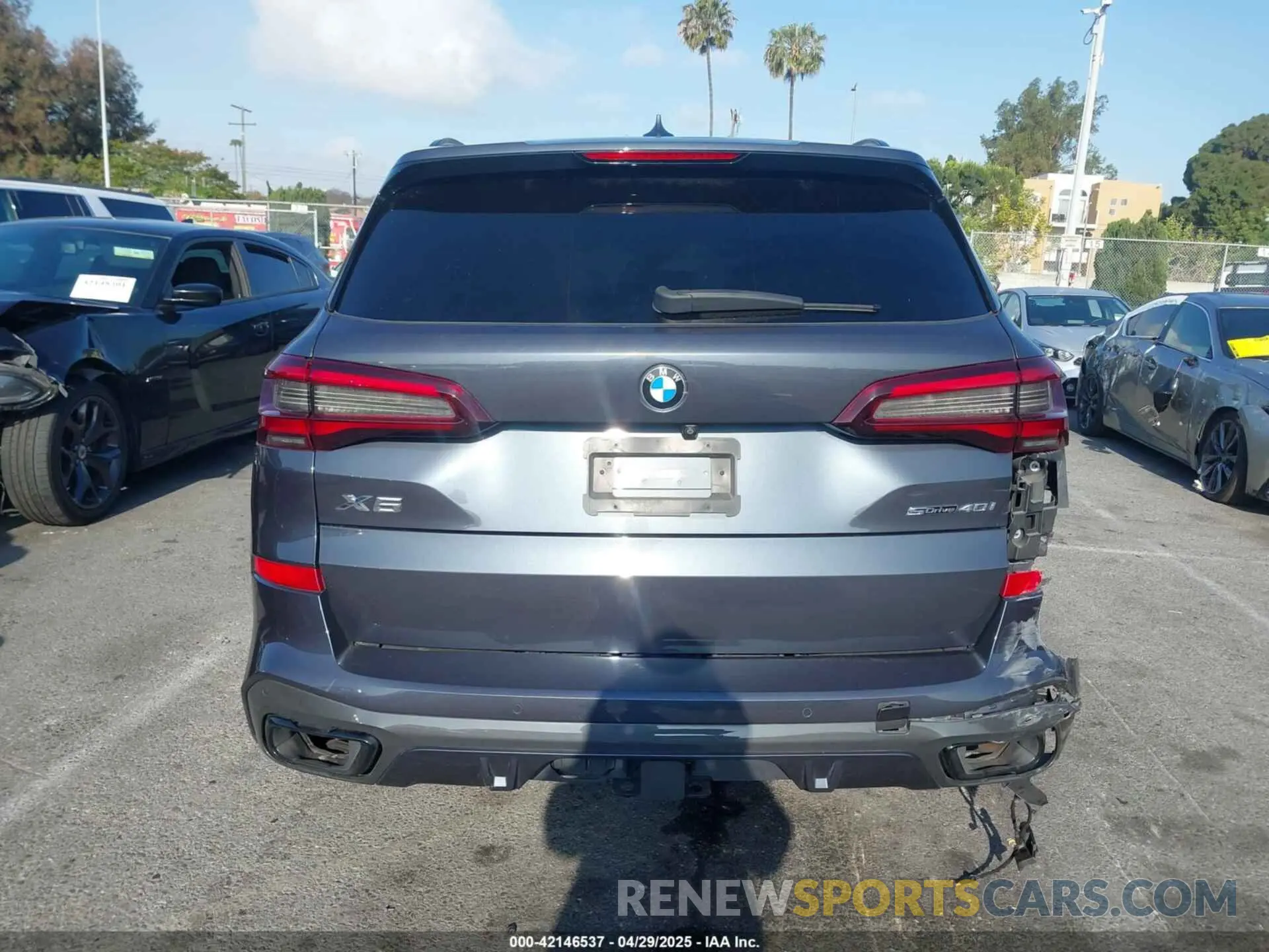 15 Photograph of a damaged car 5UXCR4C02M9H56406 BMW X5 2021