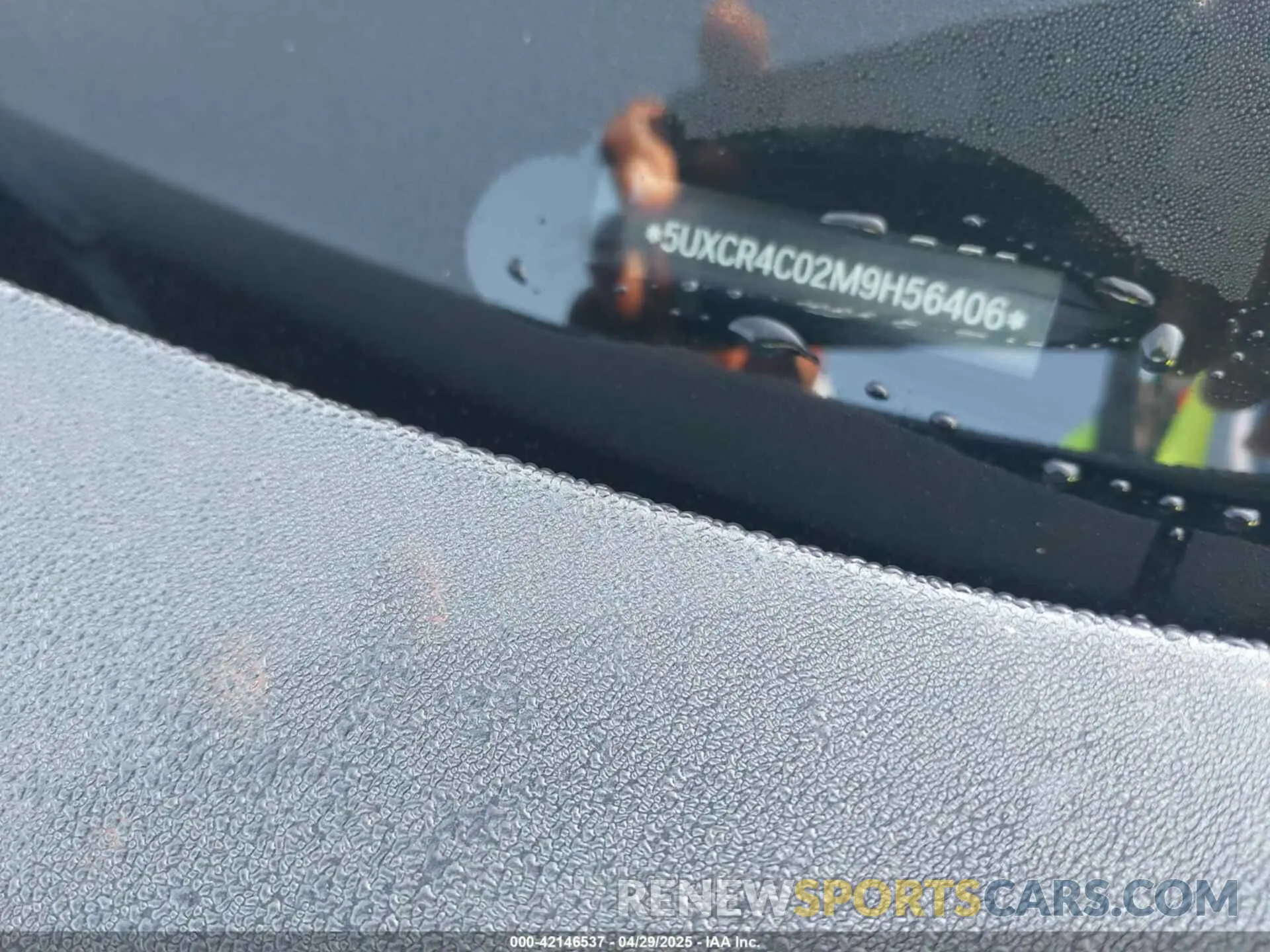 9 Photograph of a damaged car 5UXCR4C02M9H56406 BMW X5 2021