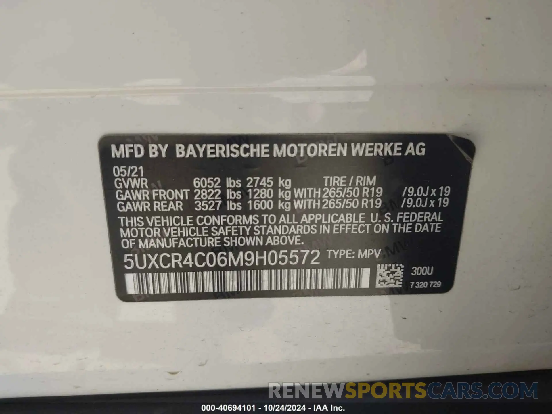 9 Photograph of a damaged car 5UXCR4C06M9H05572 BMW X5 2021