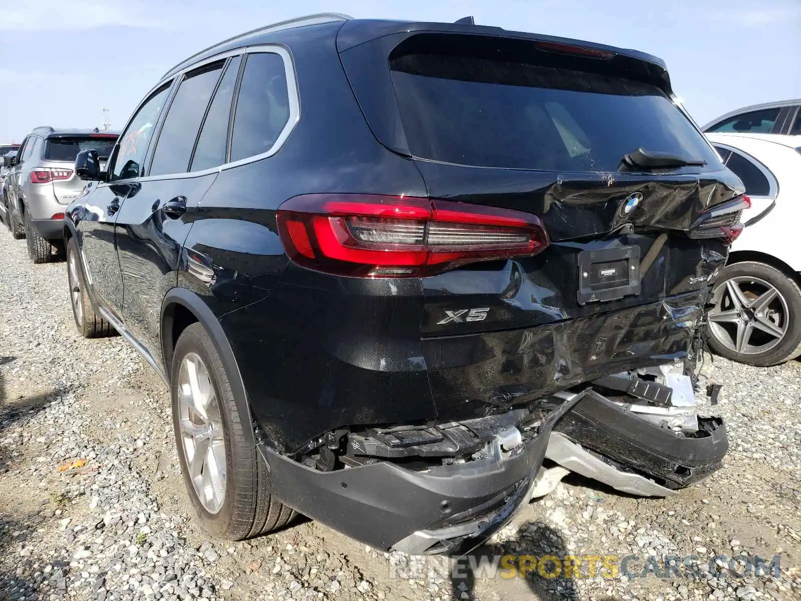 3 Photograph of a damaged car 5UXCR4C06M9H48583 BMW X5 2021