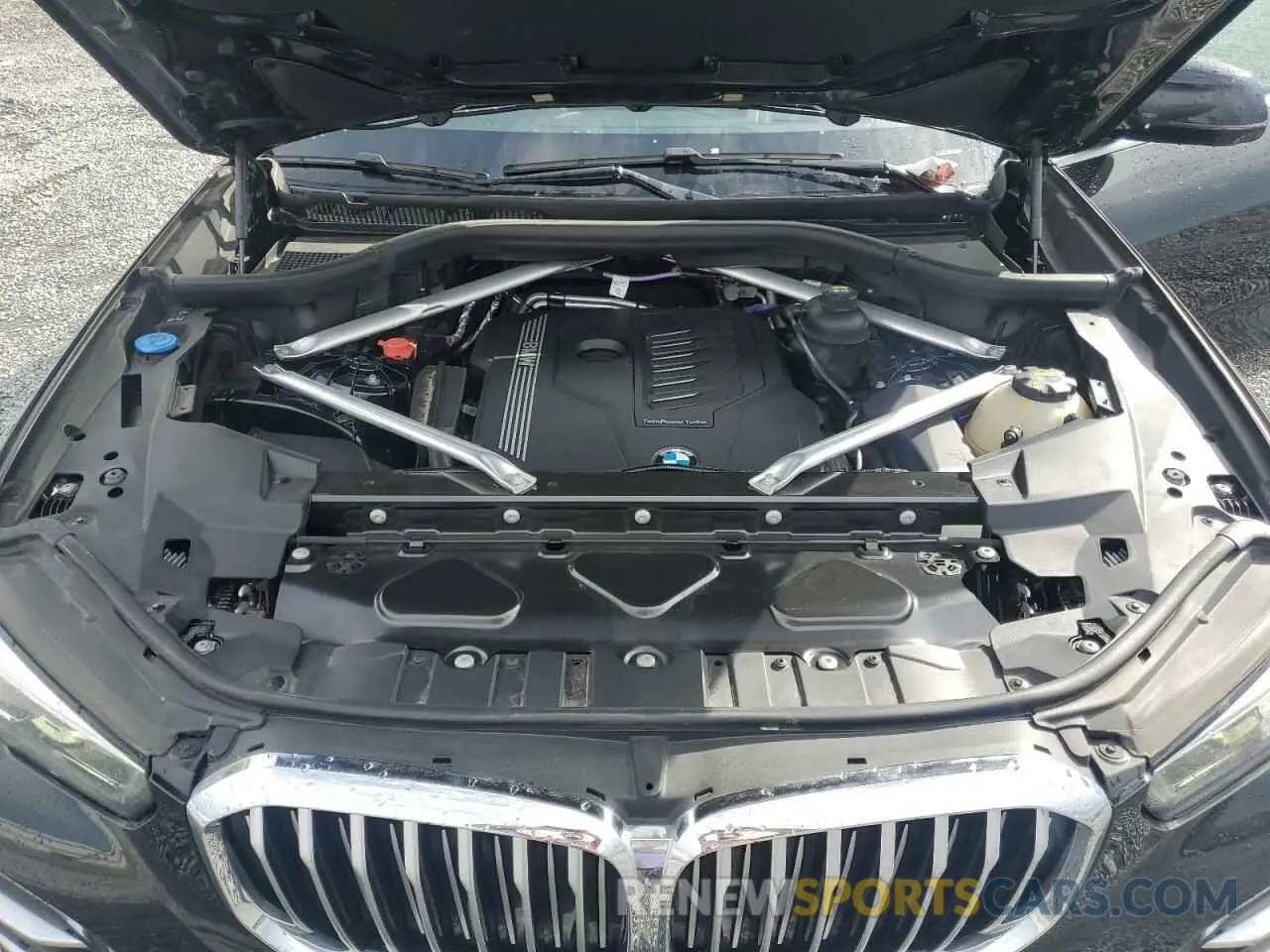 12 Photograph of a damaged car 5UXCR4C06M9H52522 BMW X5 2021