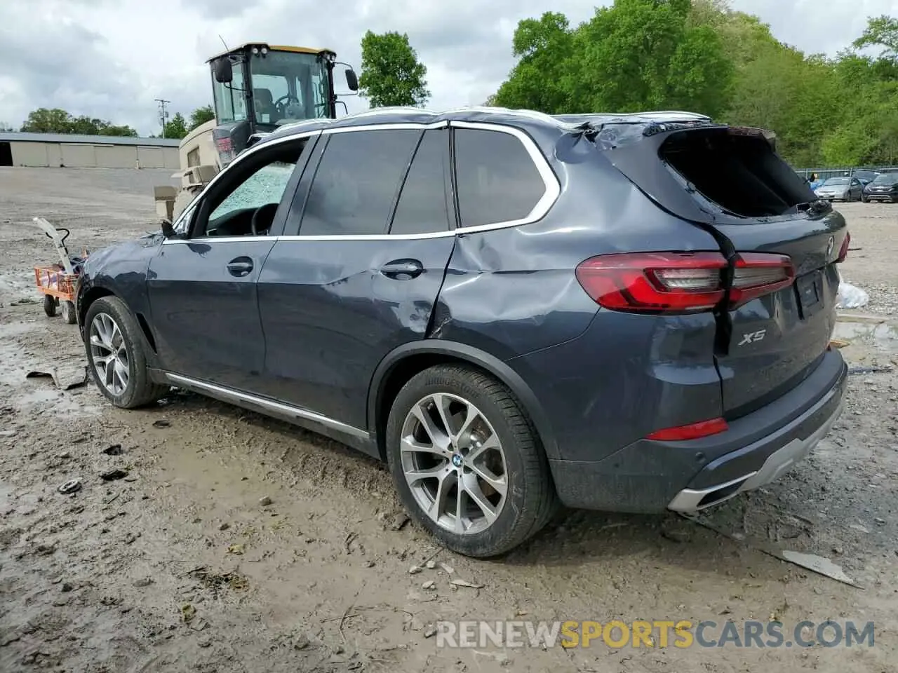 2 Photograph of a damaged car 5UXCR4C06M9H67148 BMW X5 2021