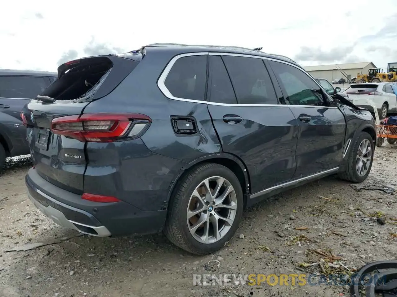 3 Photograph of a damaged car 5UXCR4C06M9H67148 BMW X5 2021