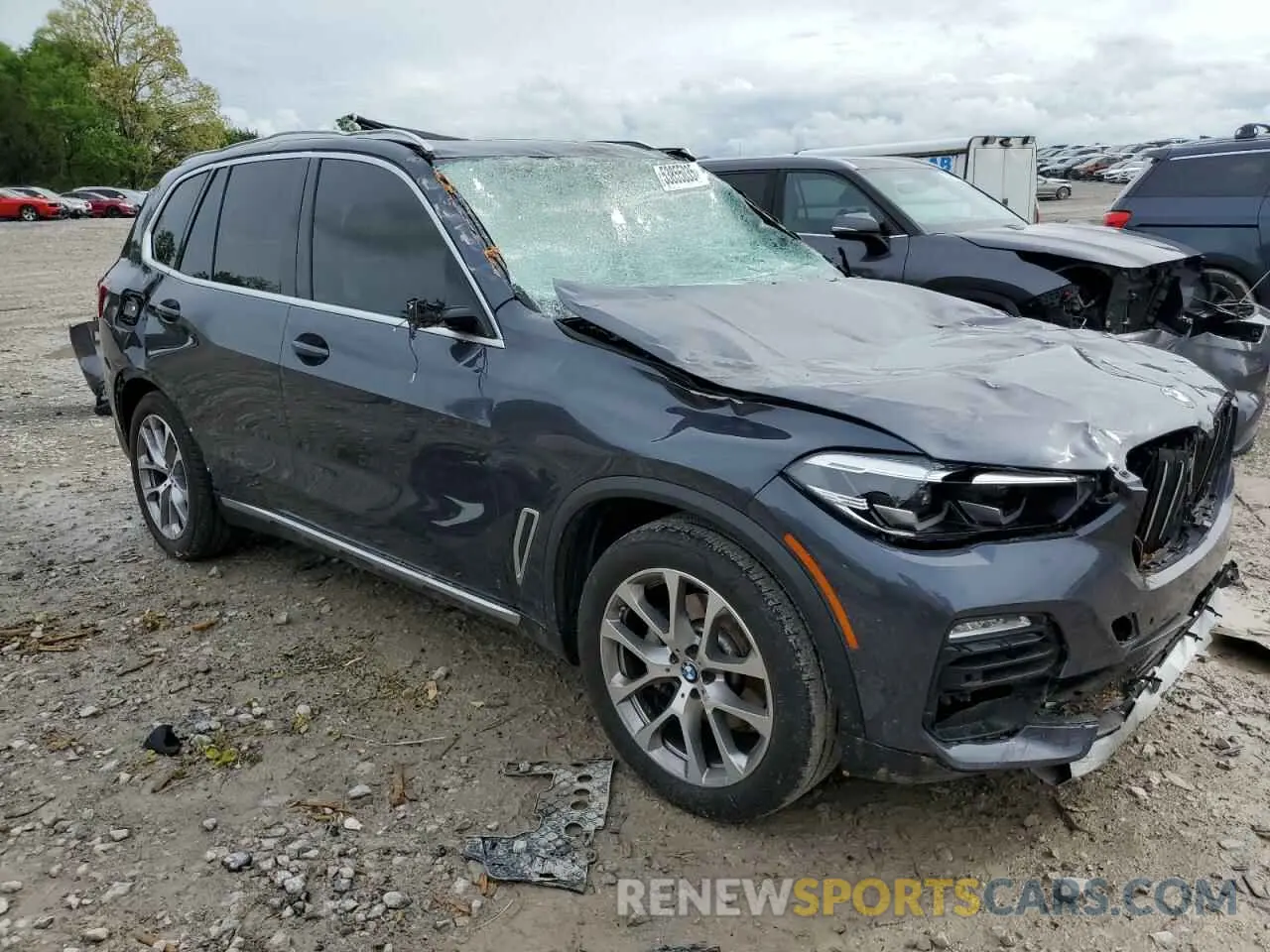 4 Photograph of a damaged car 5UXCR4C06M9H67148 BMW X5 2021