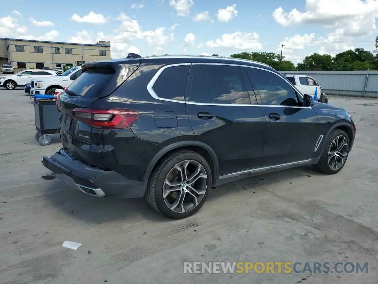 3 Photograph of a damaged car 5UXCR4C07M9D91723 BMW X5 2021