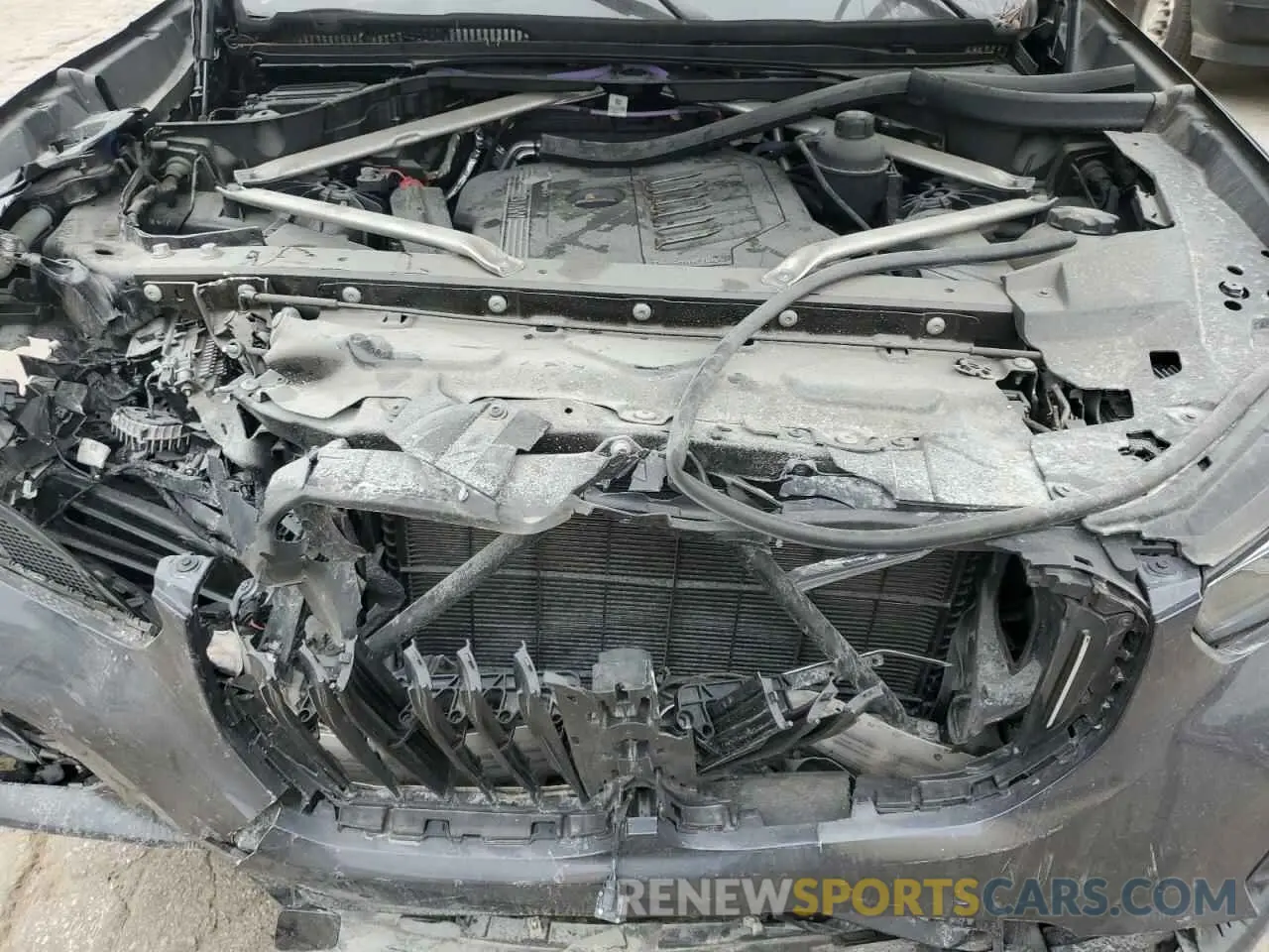 11 Photograph of a damaged car 5UXCR4C07M9E64900 BMW X5 2021