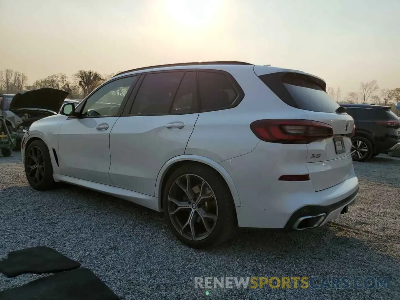 2 Photograph of a damaged car 5UXCR4C08M9E76084 BMW X5 2021