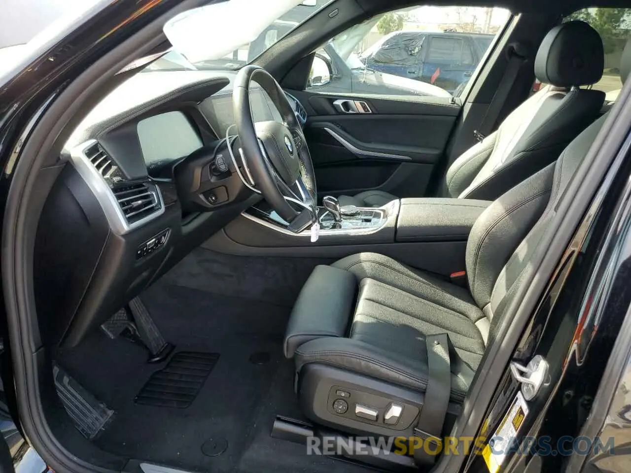 7 Photograph of a damaged car 5UXCR4C08M9G71022 BMW X5 2021