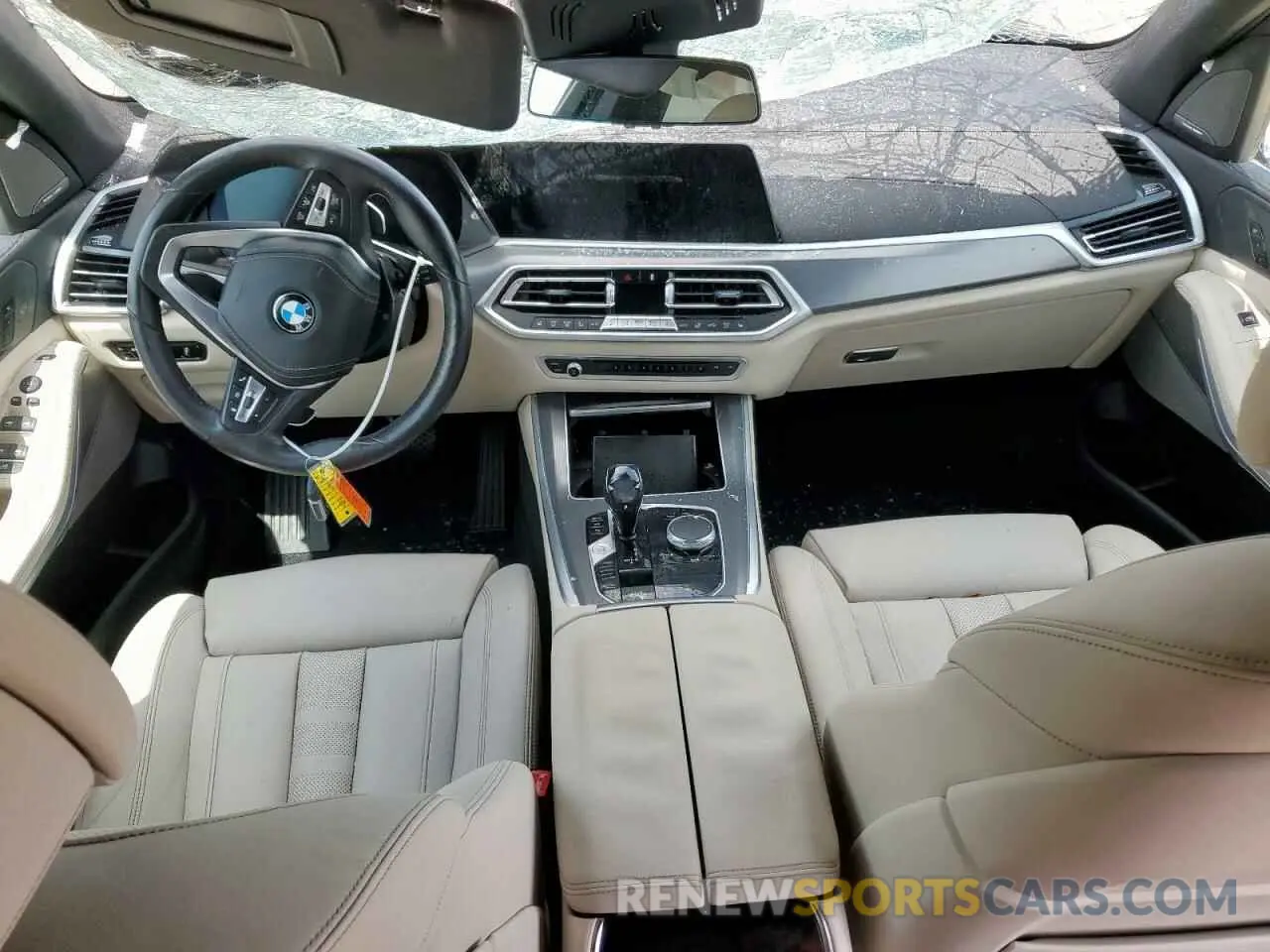 8 Photograph of a damaged car 5UXCR4C09M9F11876 BMW X5 2021